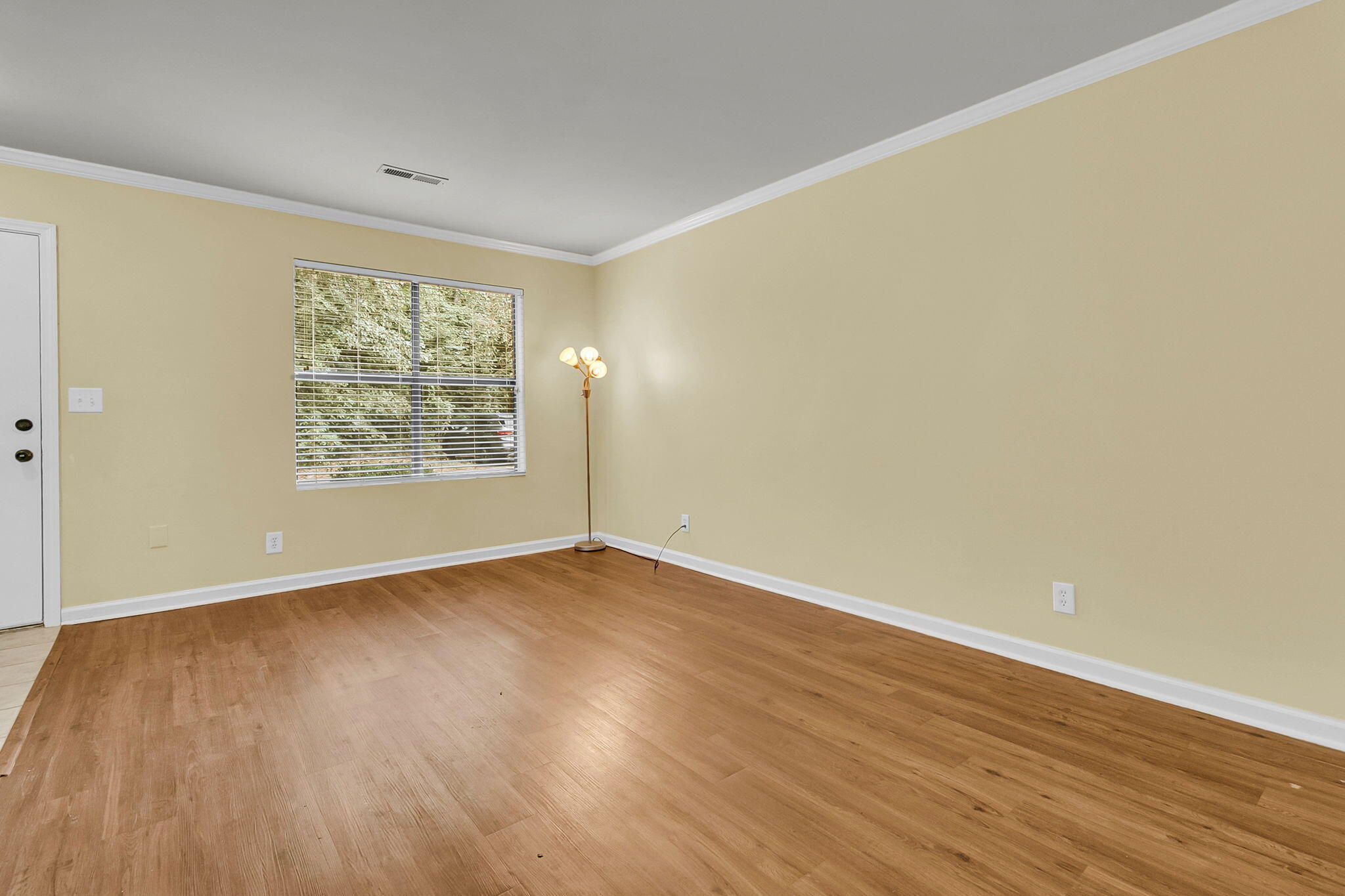 6239 Lucille Drive Drive # D Unit: 17-D