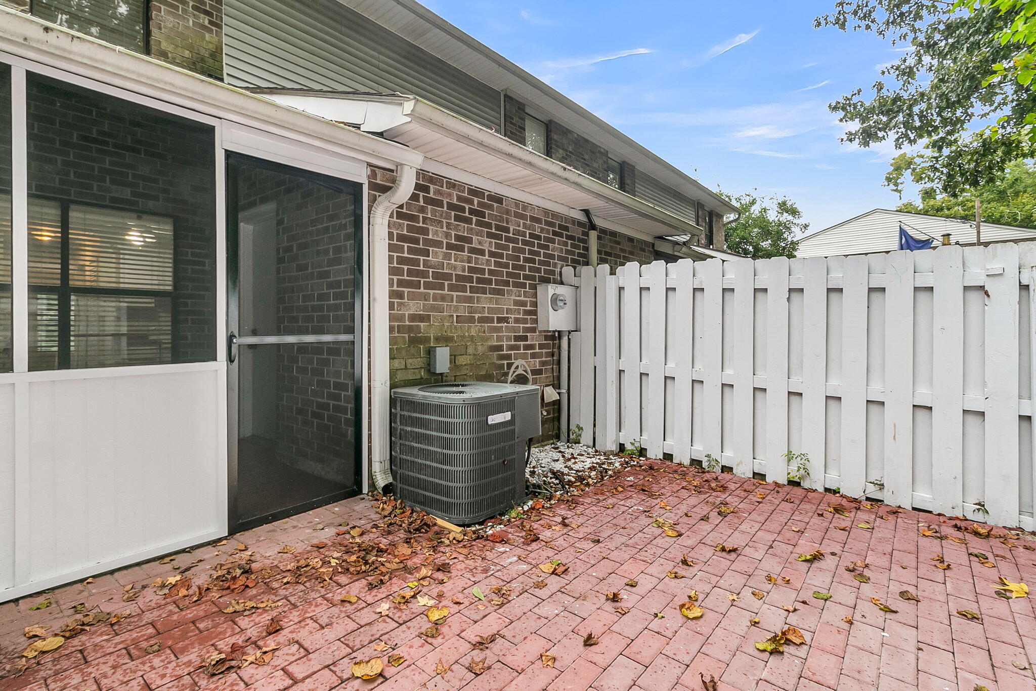 6239 Lucille Drive Drive # D Unit: 17-D