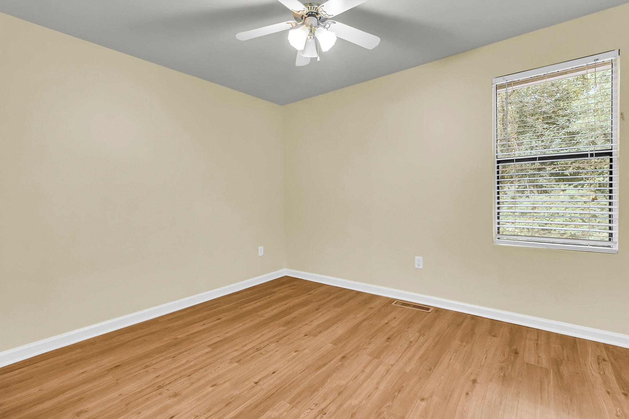 6239 Lucille Drive Drive # D Unit: 17-D