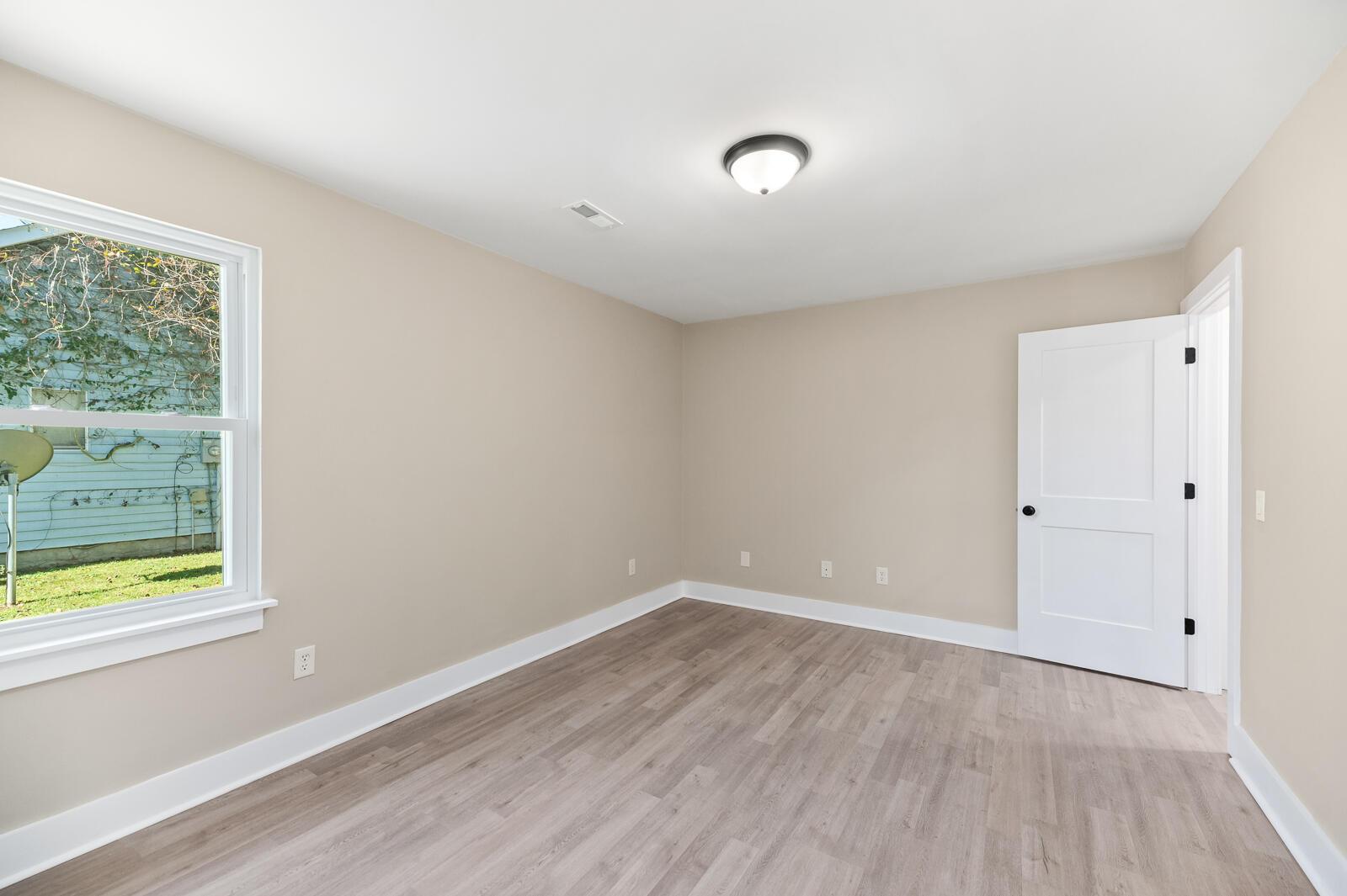 2916 Salamander Creek Lane