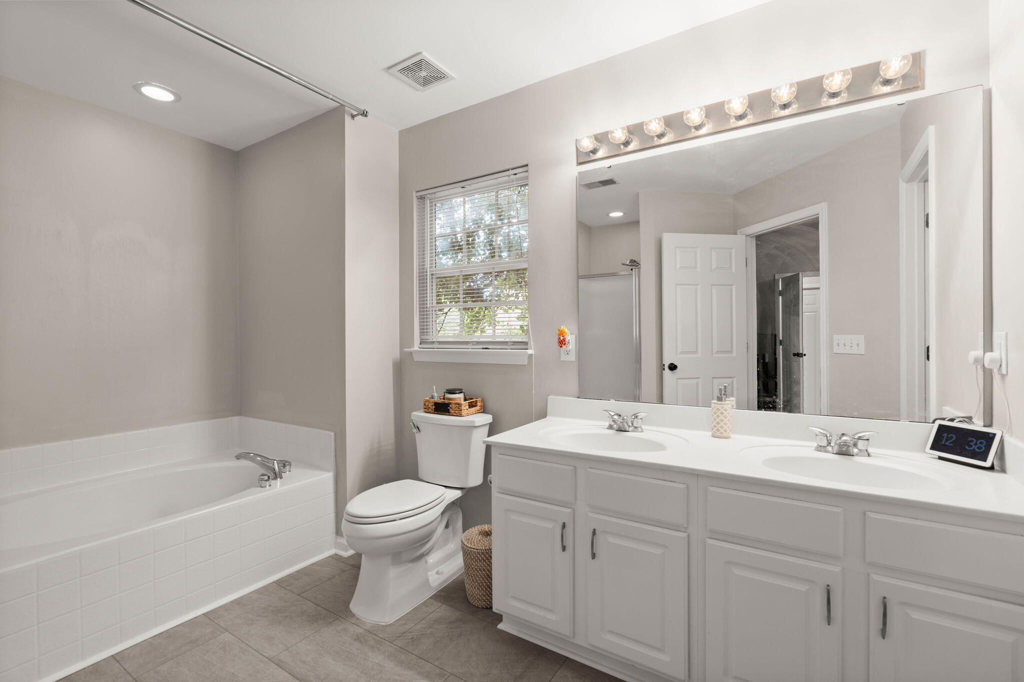 134 Moon Shadow Lane