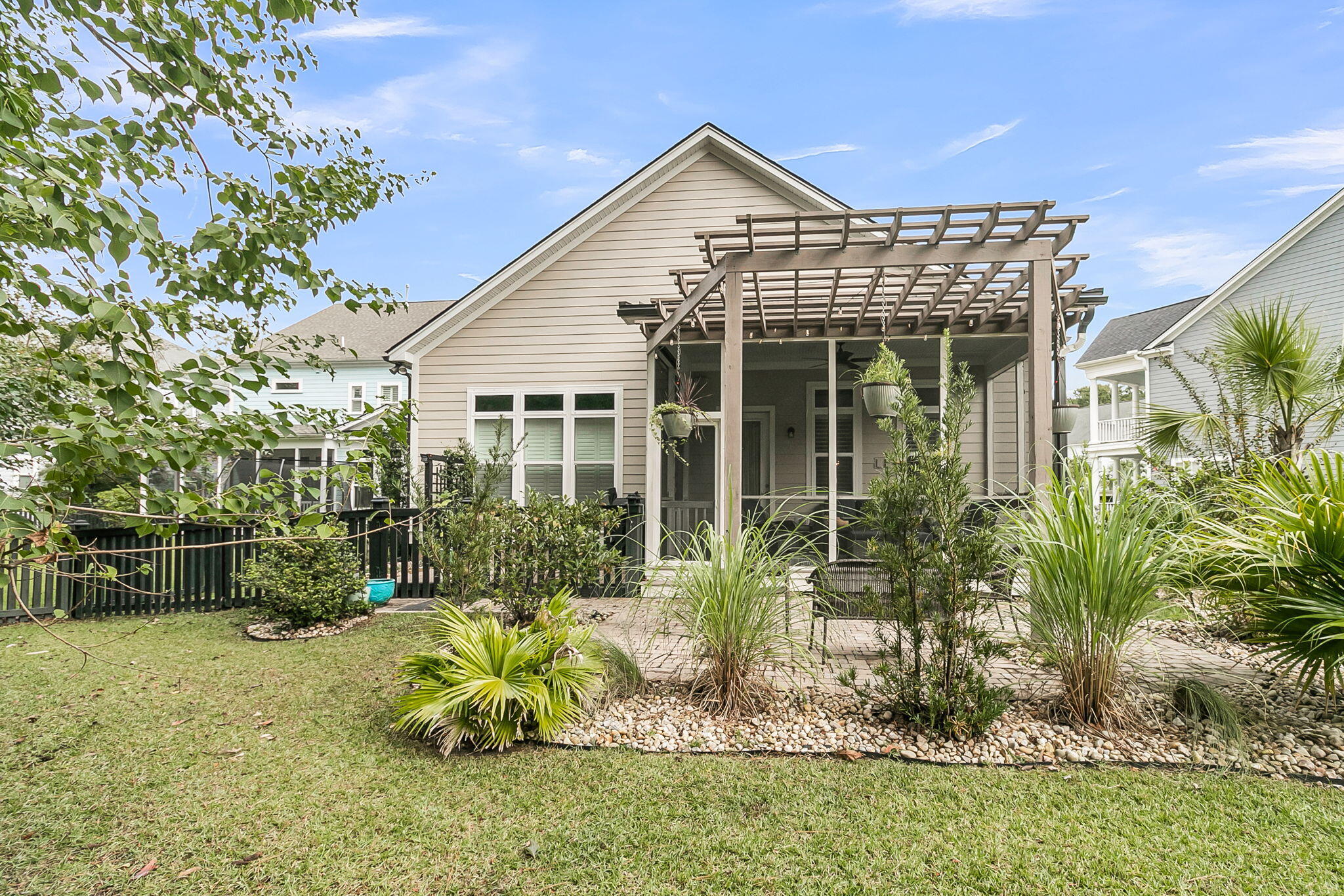 2671 Fountainhead Way