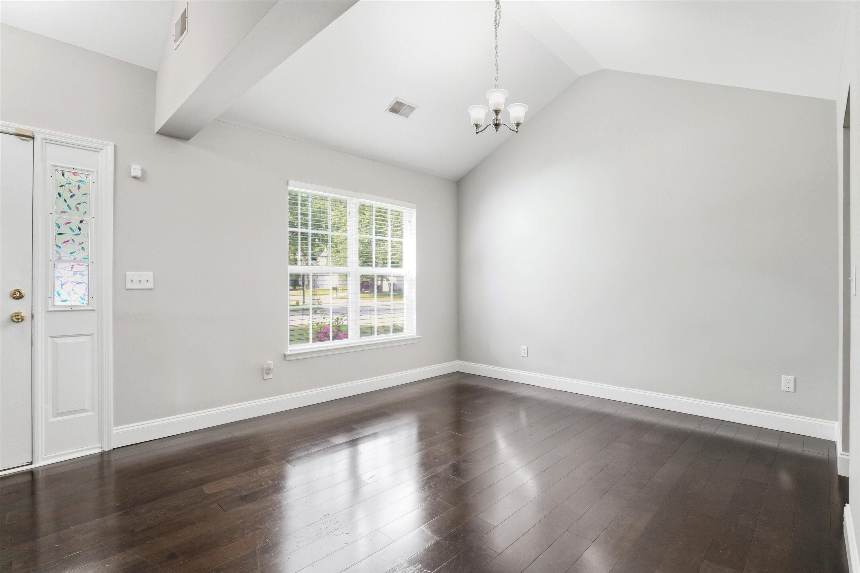 109 Arbor Oaks Drive