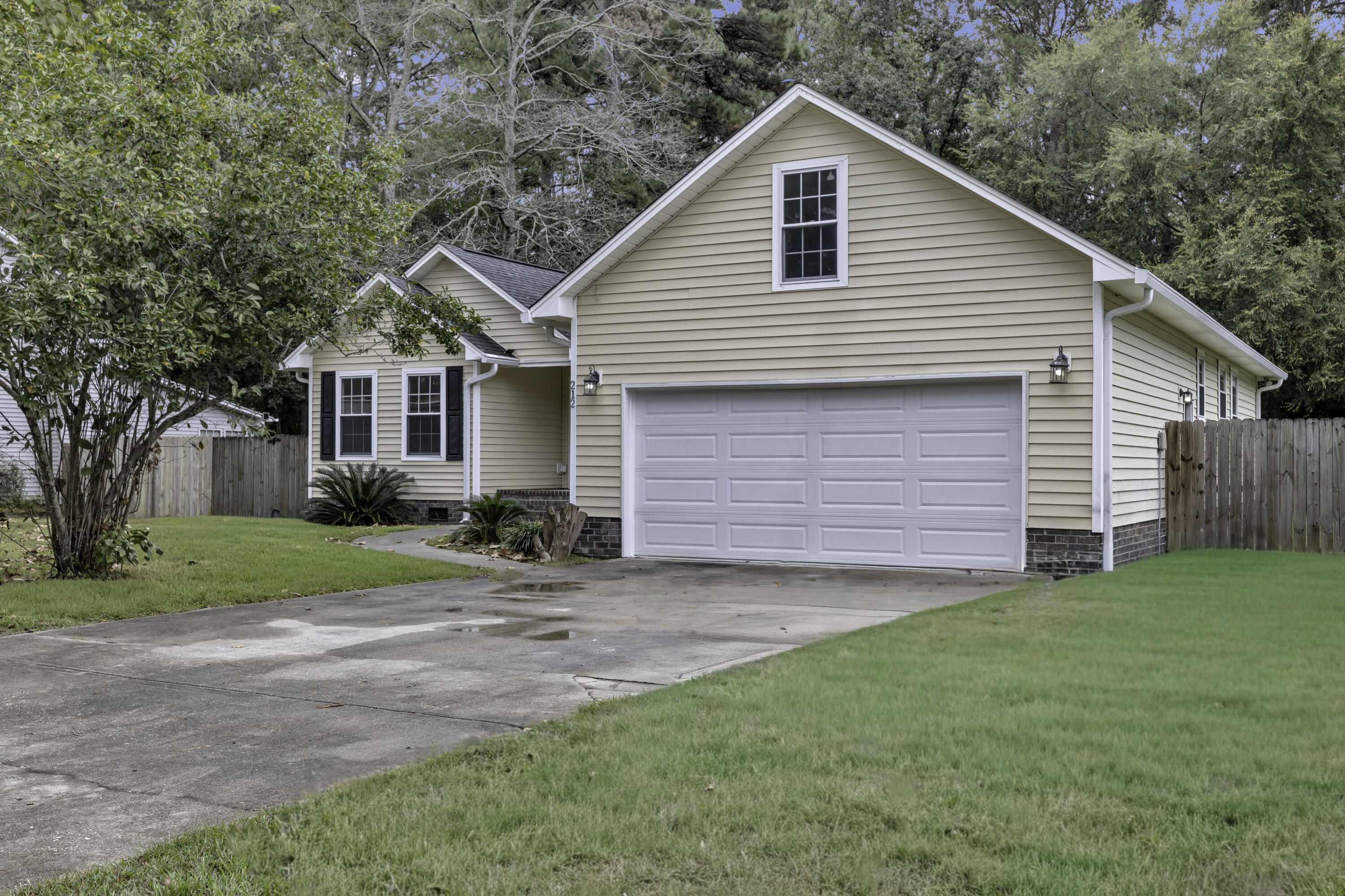 212 Trestlewood Drive