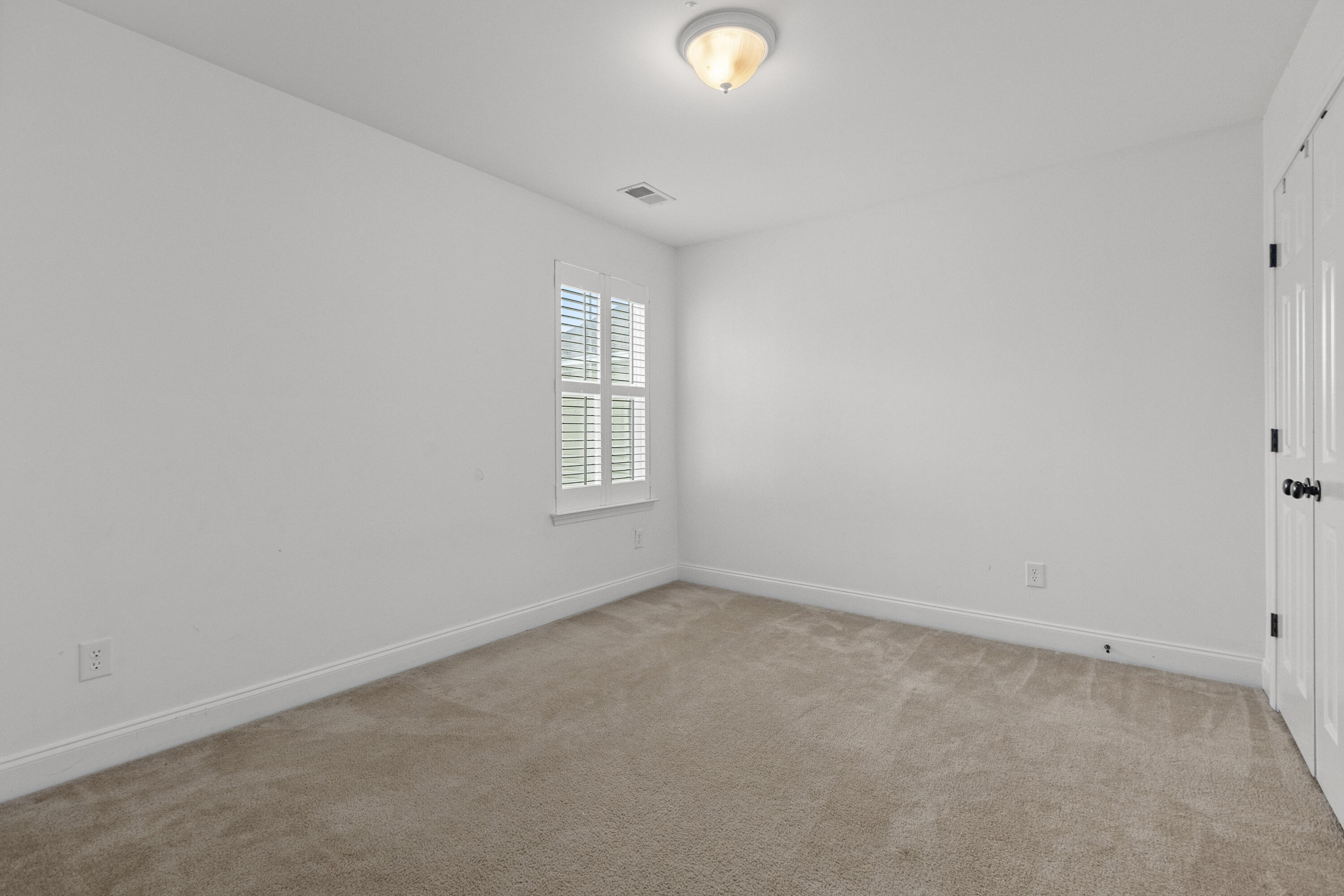 222 Foxbank Plantation Boulevard