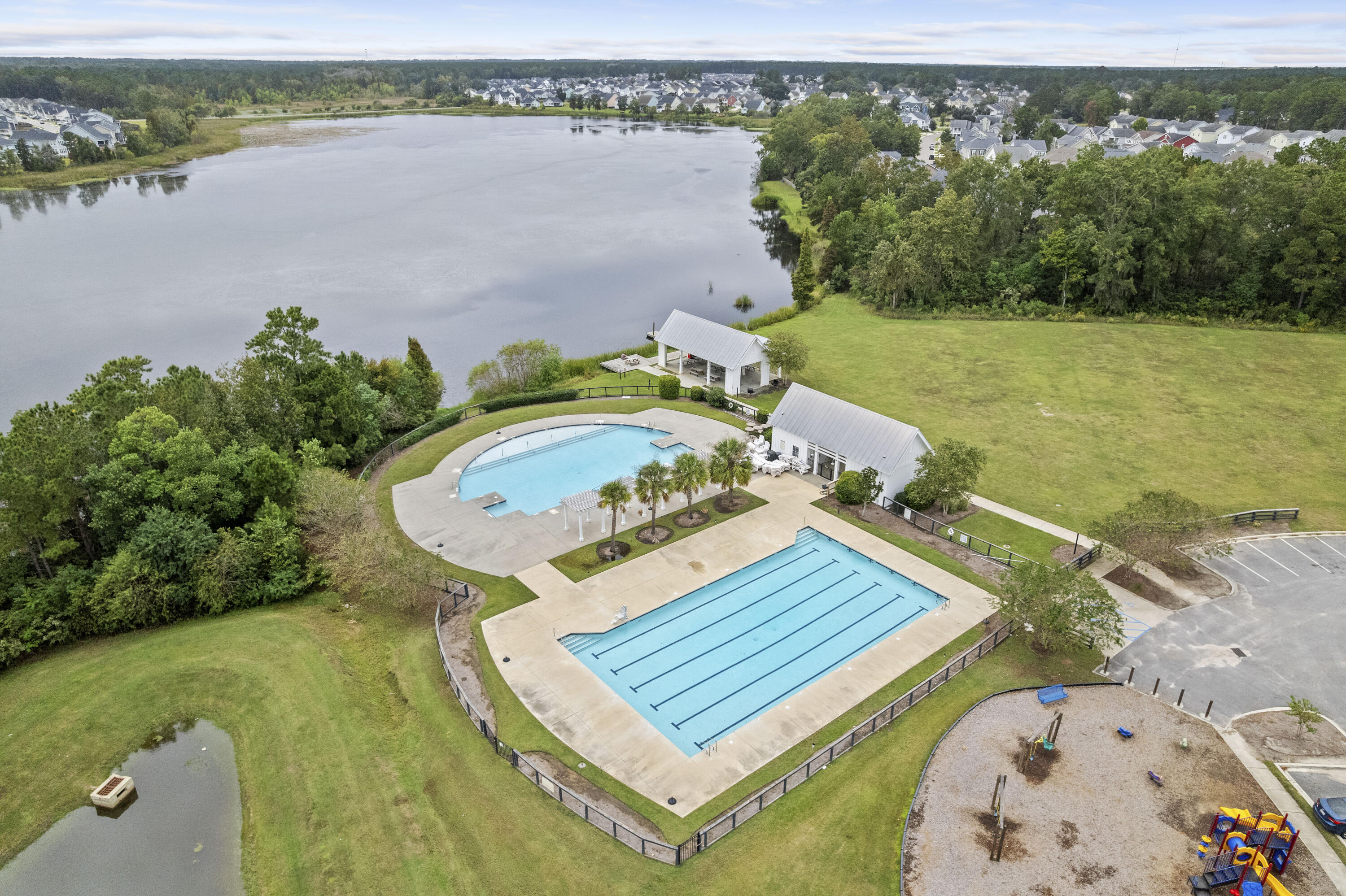 222 Foxbank Plantation Boulevard