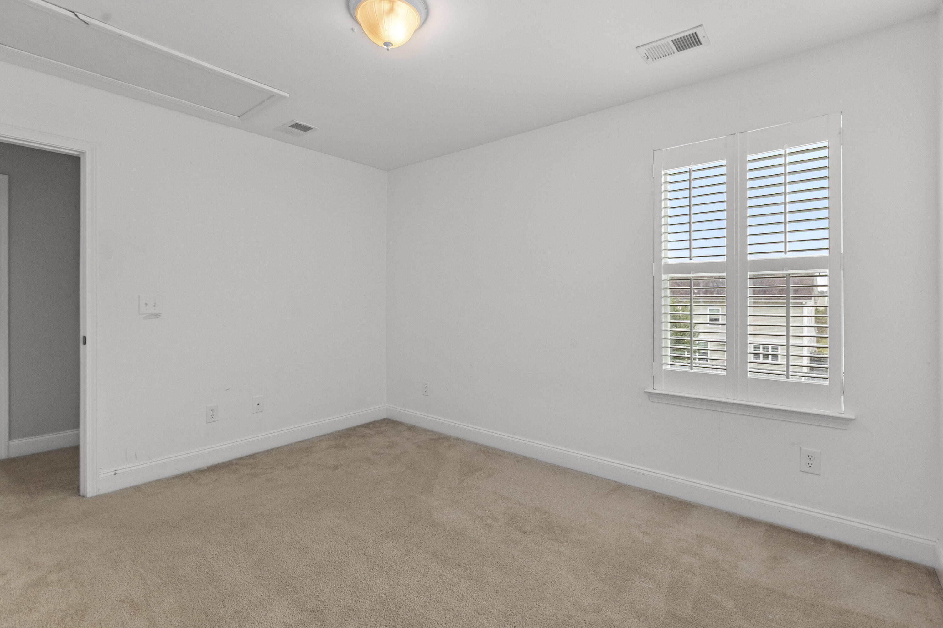 222 Foxbank Plantation Boulevard