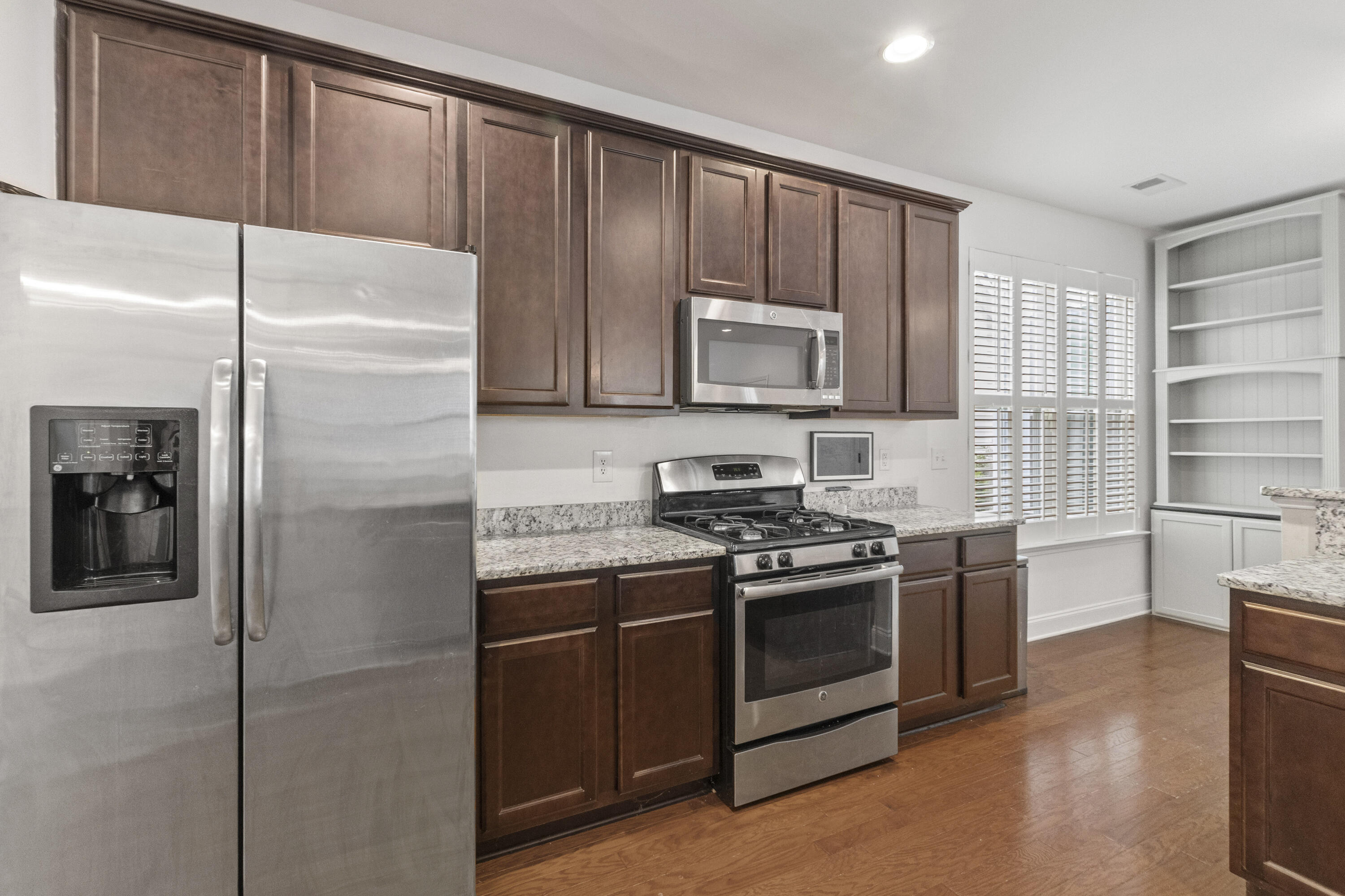 222 Foxbank Plantation Boulevard