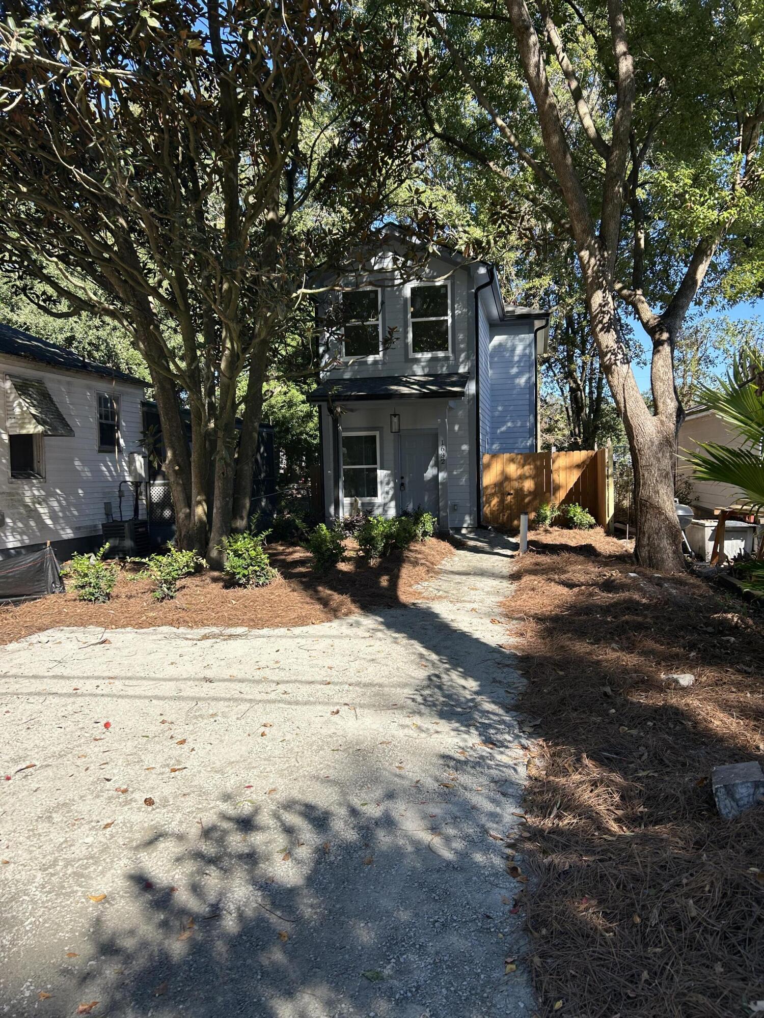 1632 Wappoo Drive