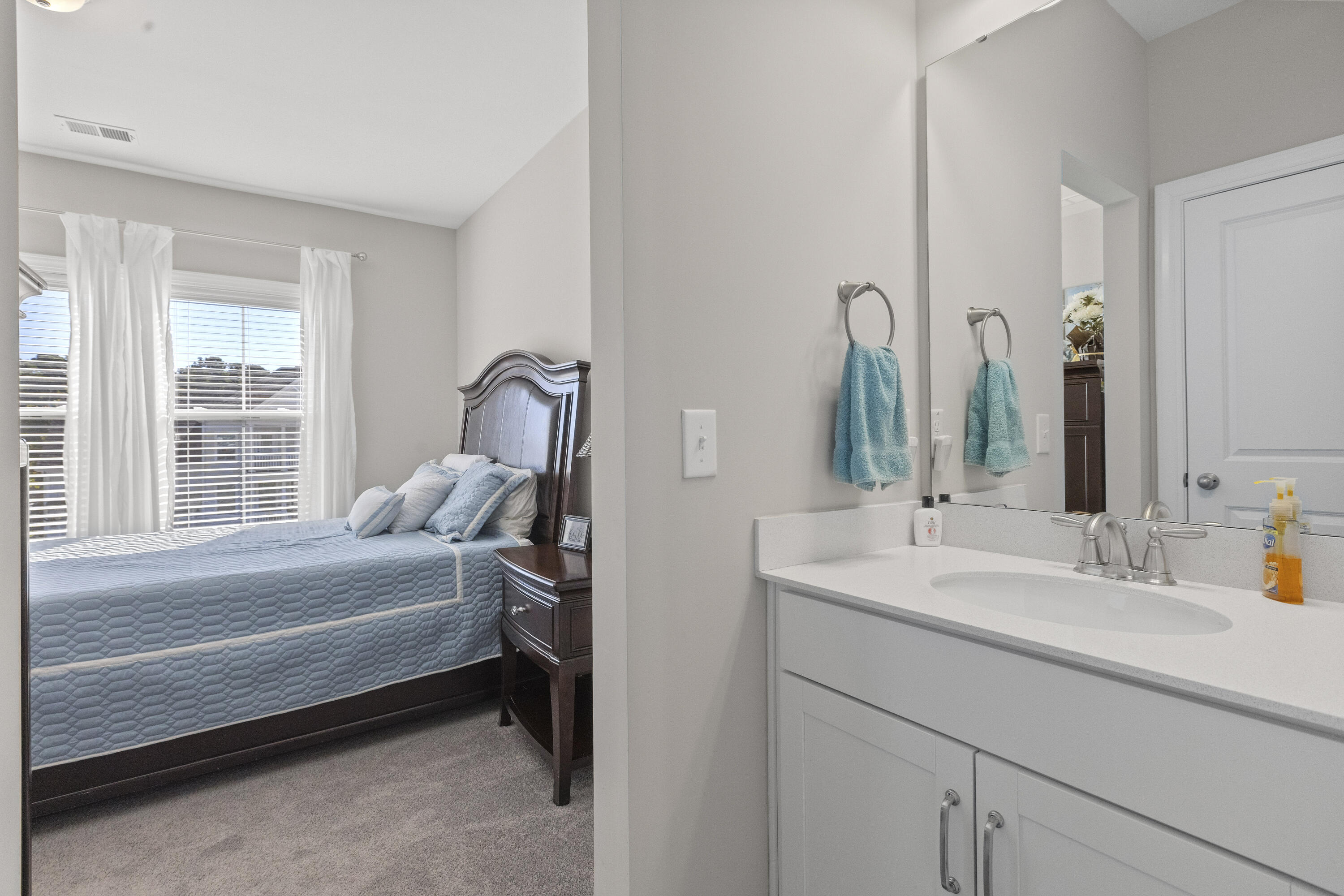 2856 Wagner Way, Mount Pleasant