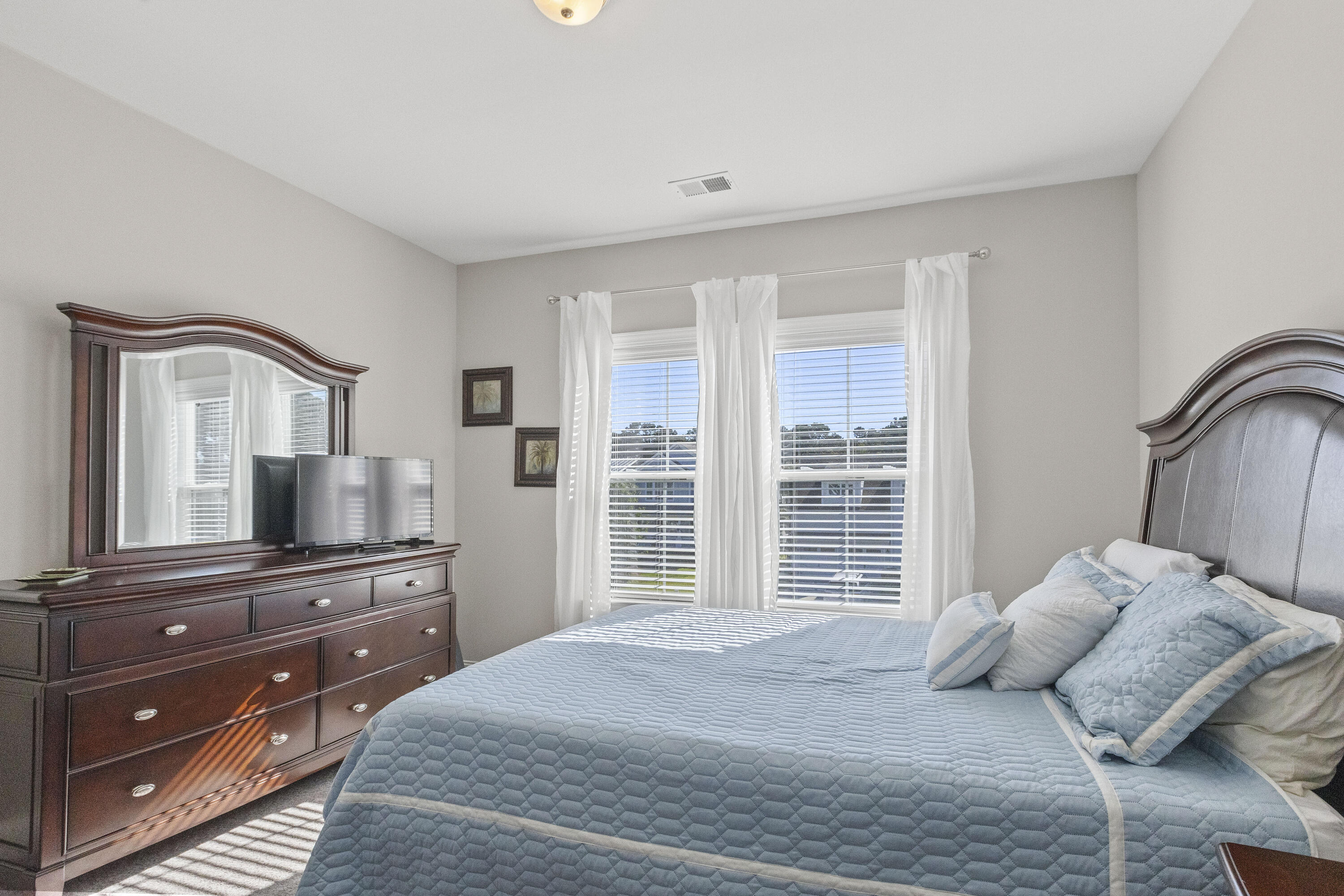 2856 Wagner Way, Mount Pleasant