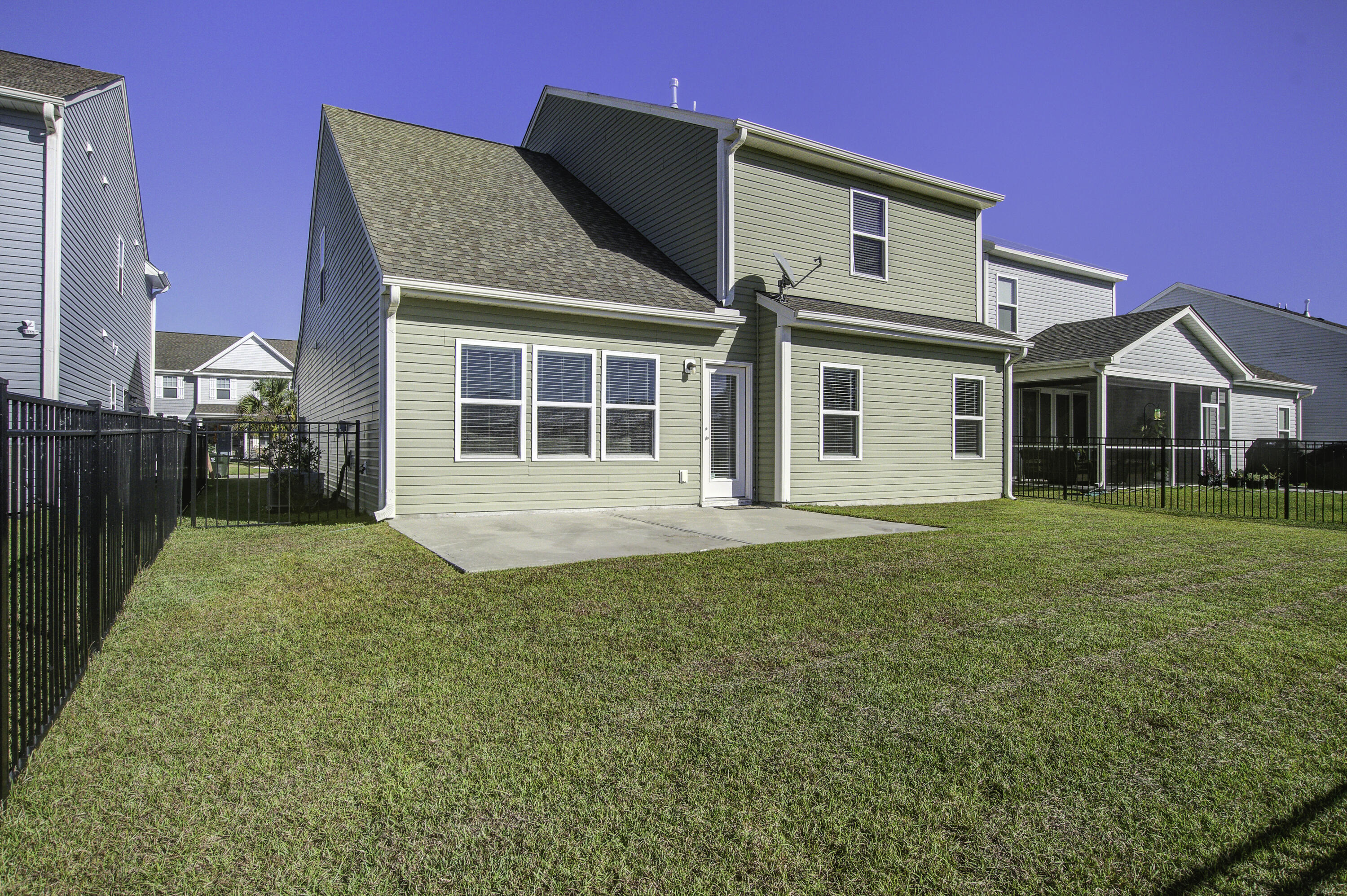 415 Snowy Plover Lane, Summerville