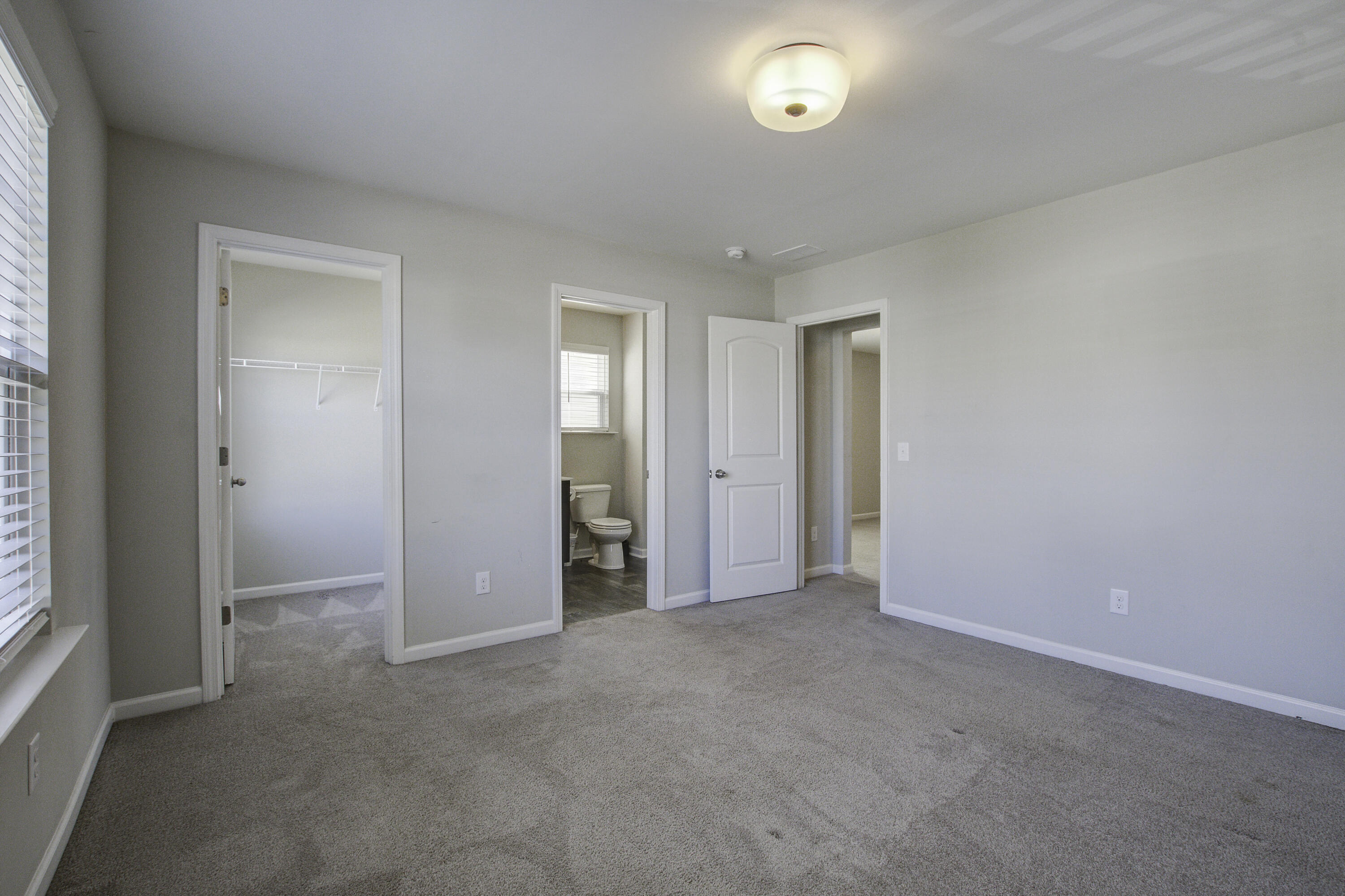 415 Snowy Plover Lane, Summerville