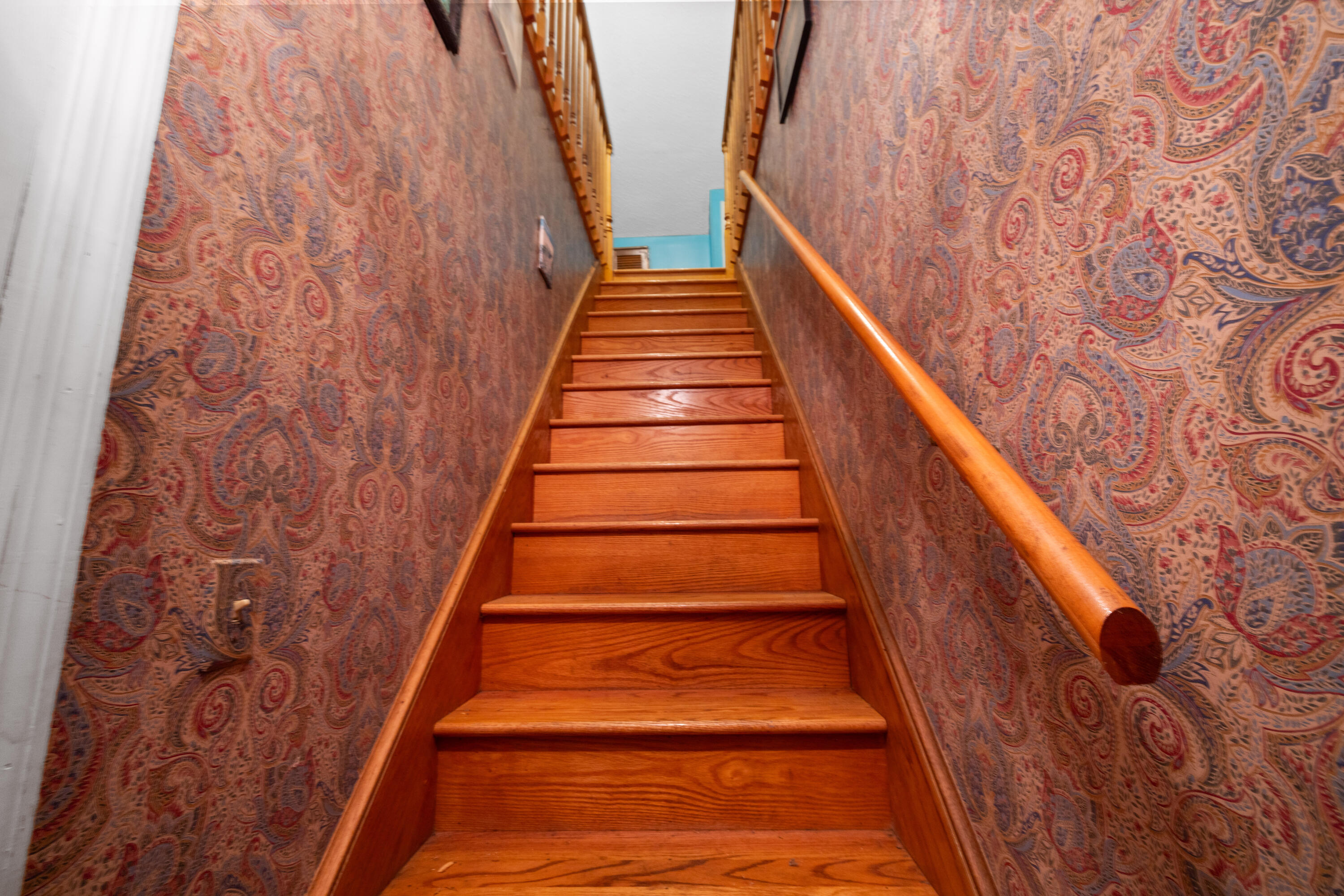 894 W 7th Street, Fairfax