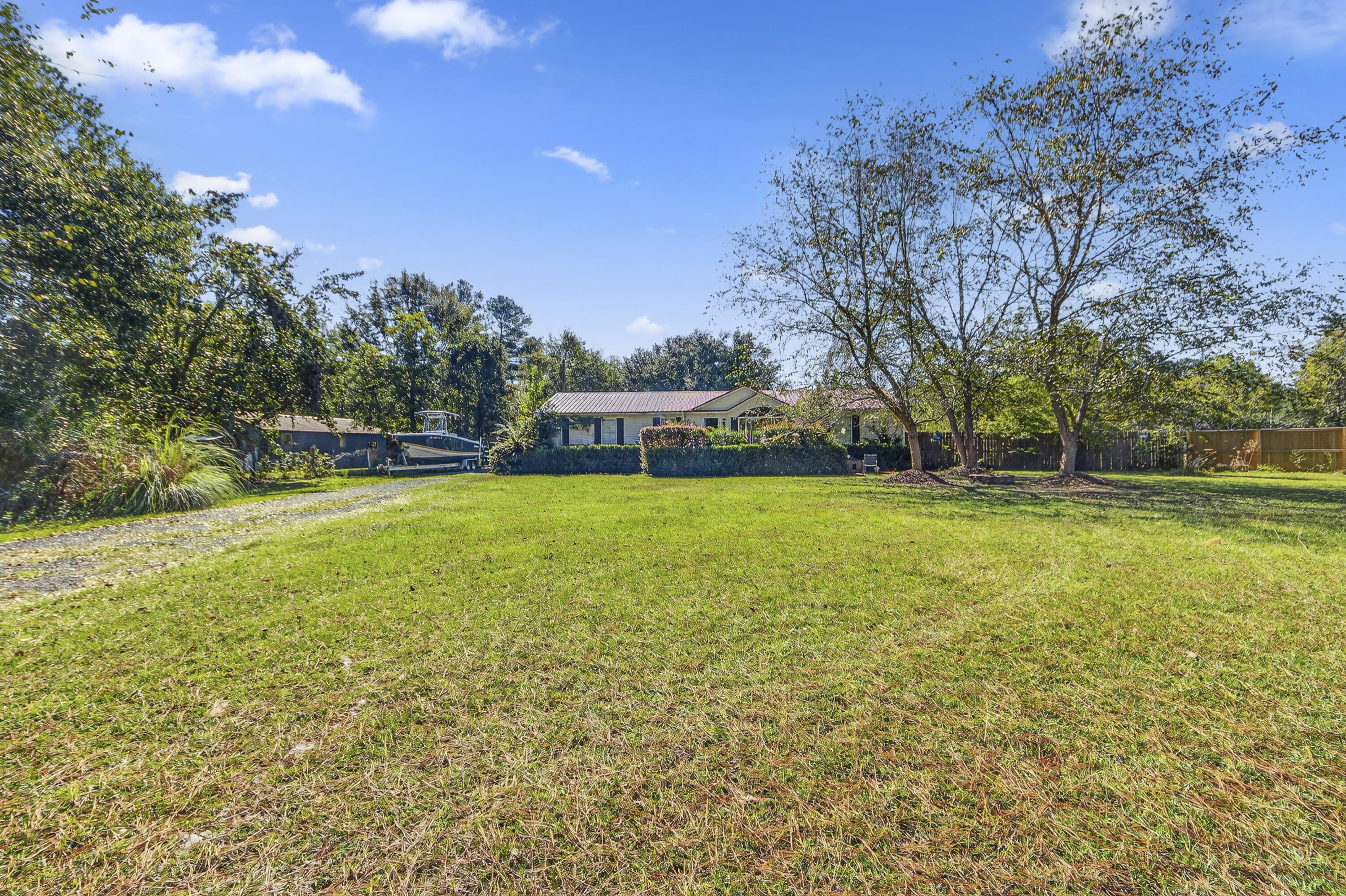 1165 Thomas Walters Road, Pineville
