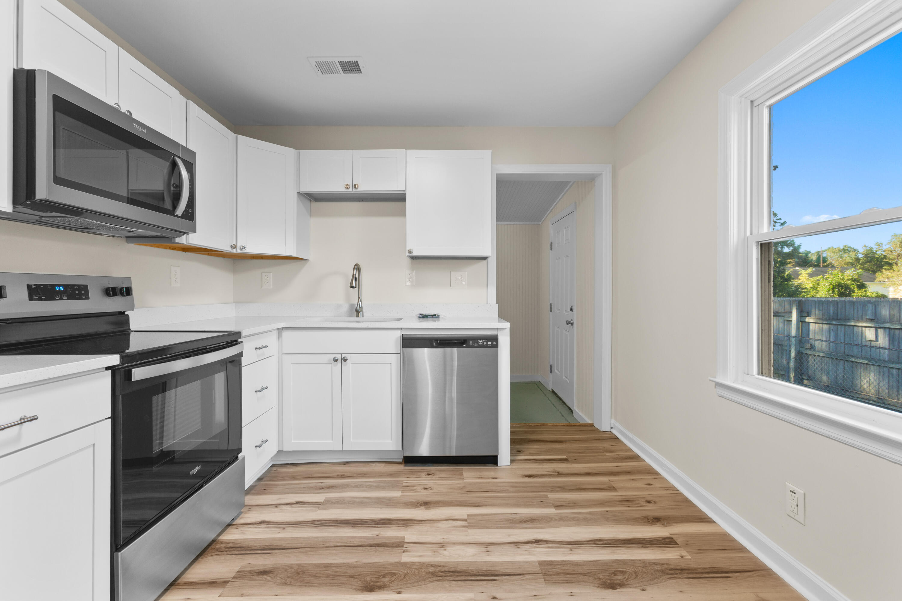 435 Anita Drive, Goose Creek