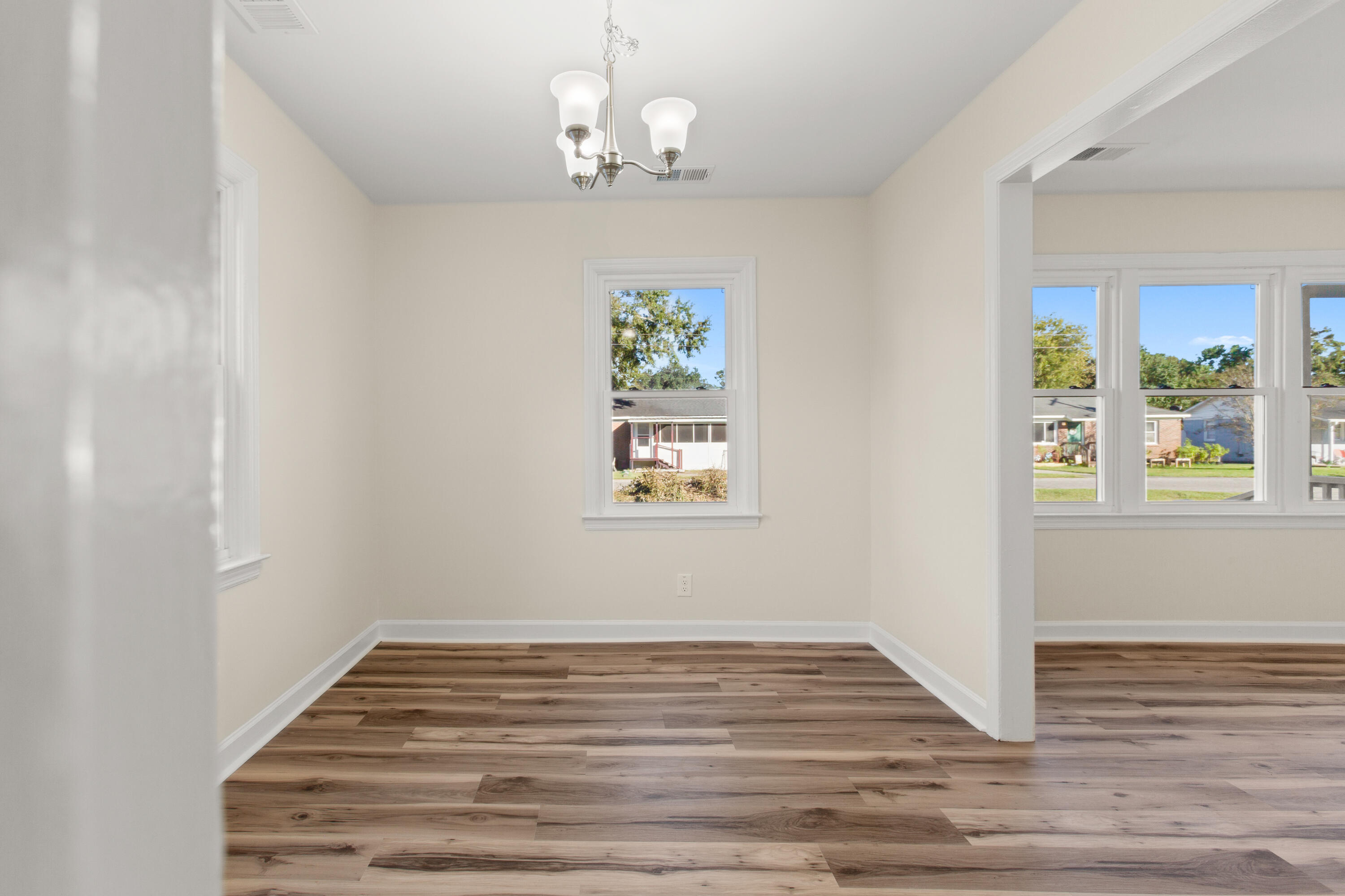 435 Anita Drive, Goose Creek