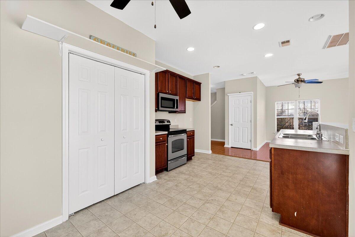 8212 Little Sydneys Way, North Charleston