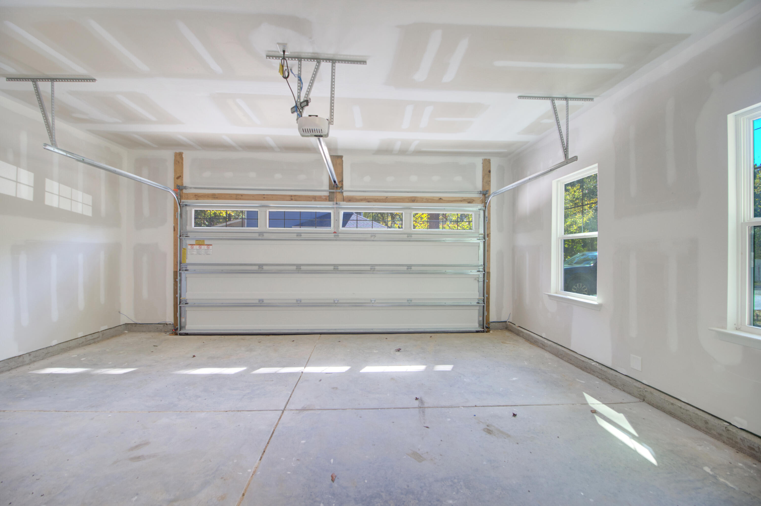 121 Mary Ann Drive, Summerville