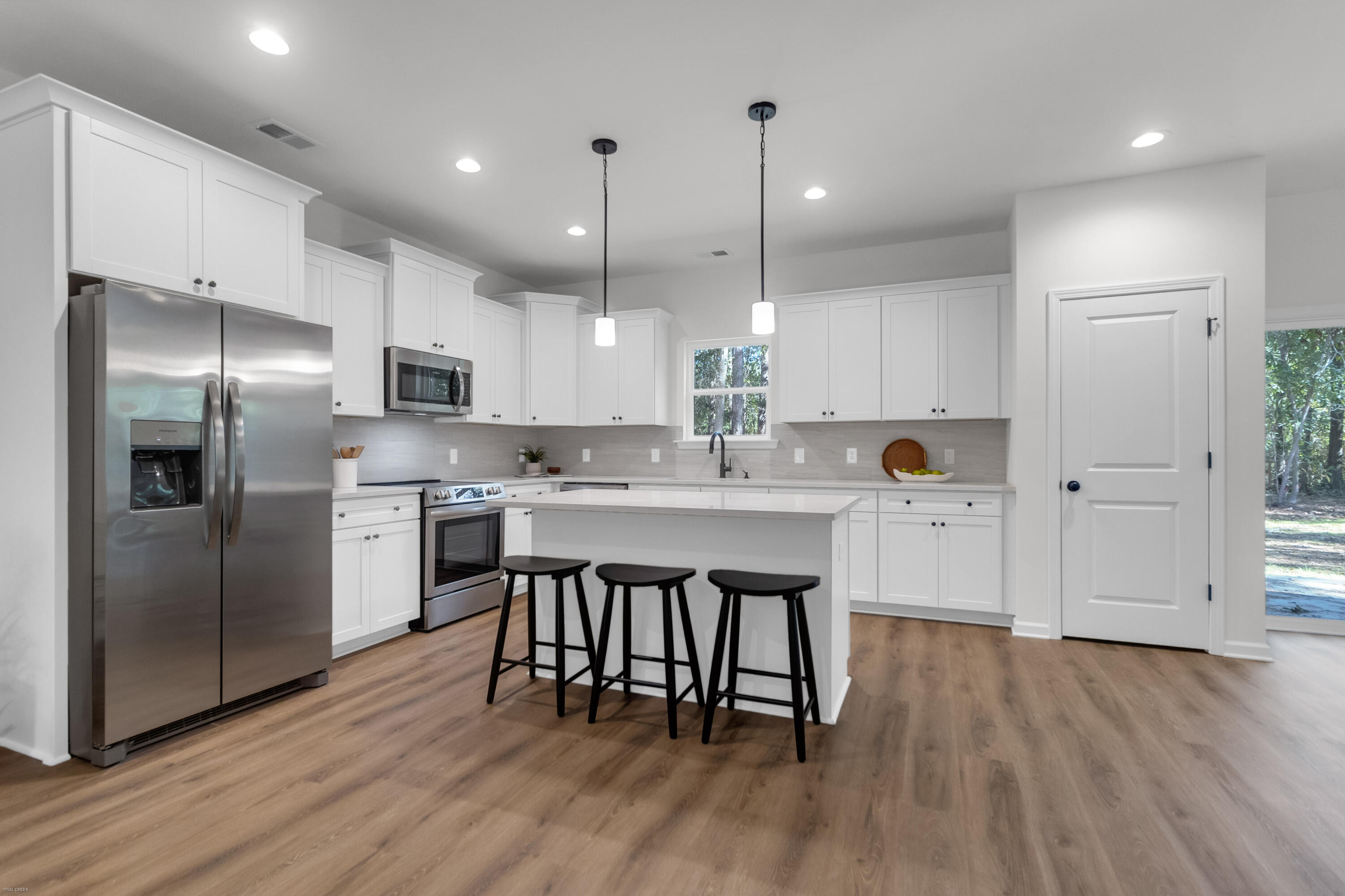 121 Mary Ann Drive, Summerville