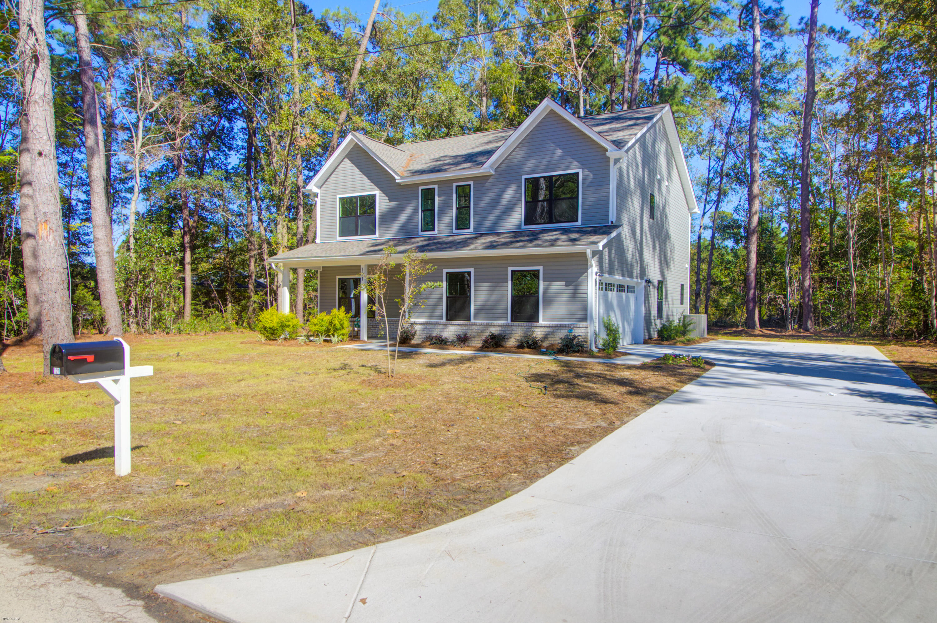 121 Mary Ann Drive, Summerville