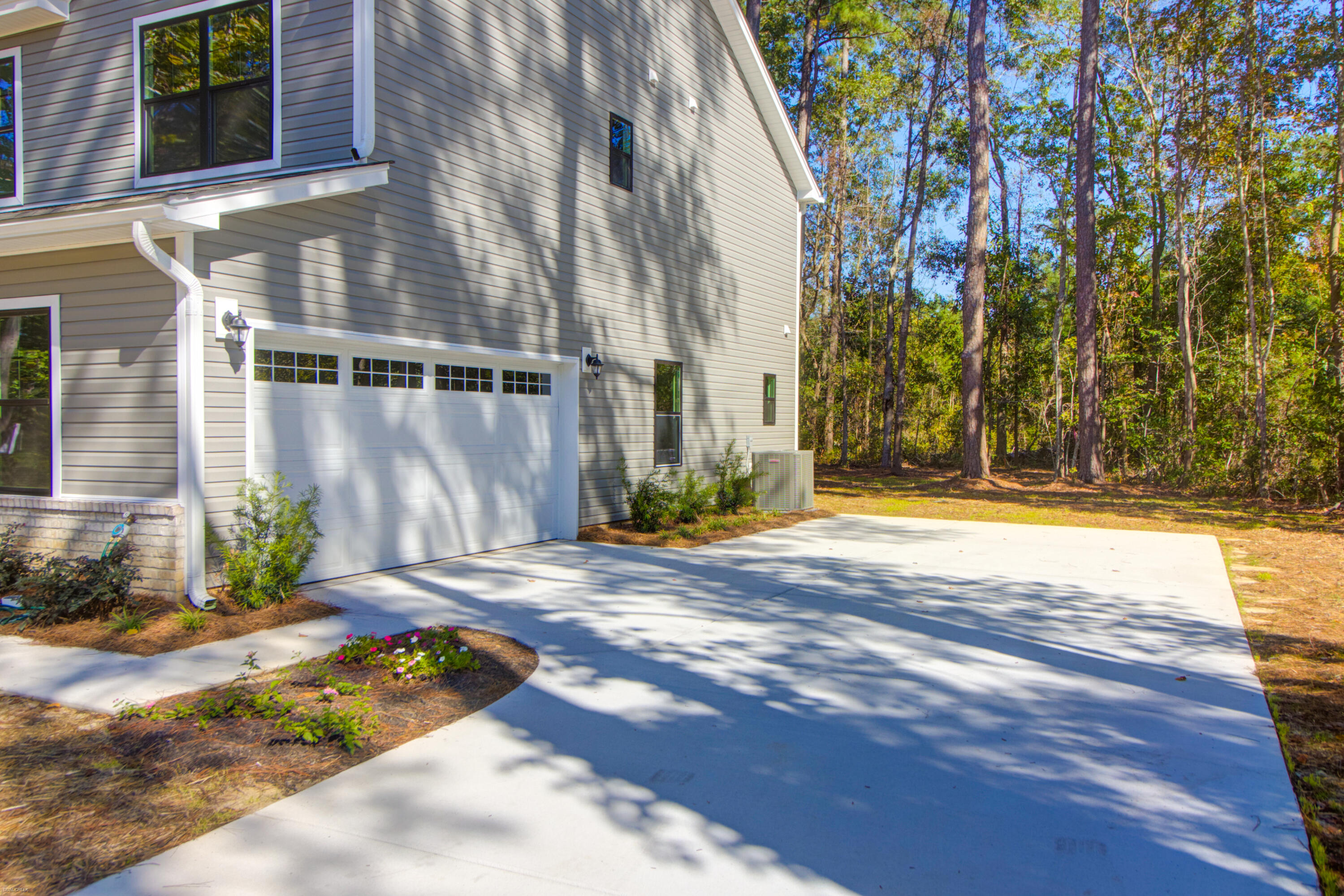 121 Mary Ann Drive, Summerville