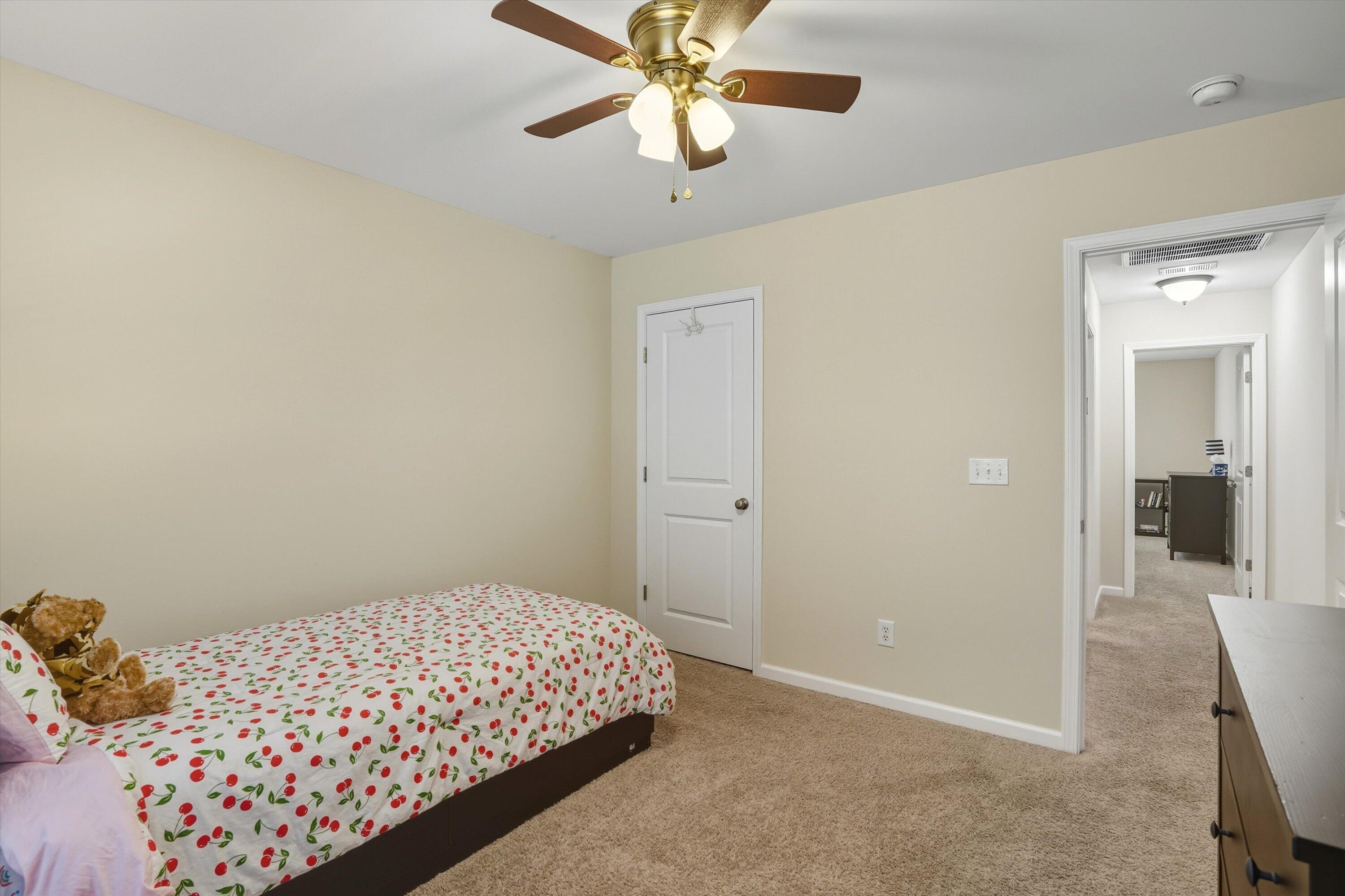 5449 Kings River Drive, North Charleston