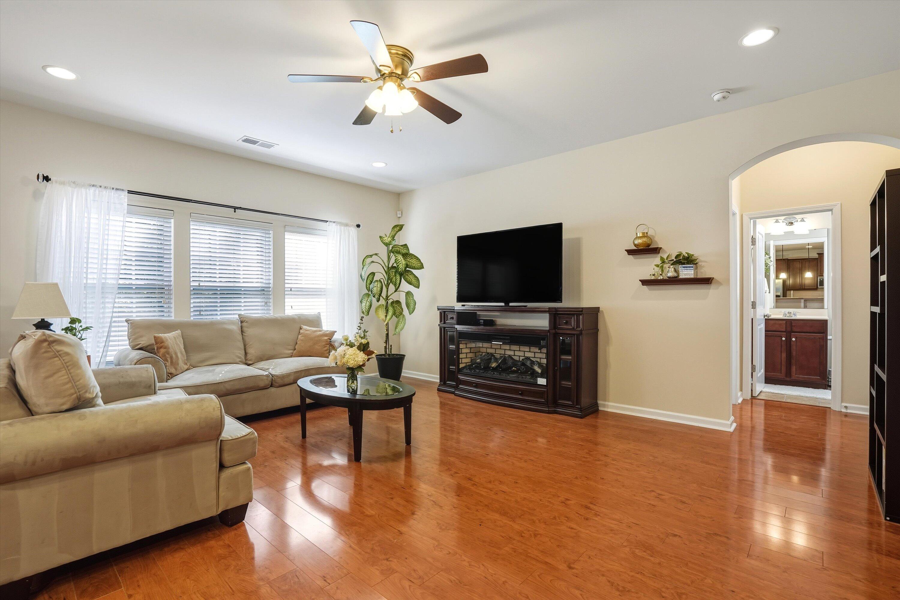 5449 Kings River Drive, North Charleston