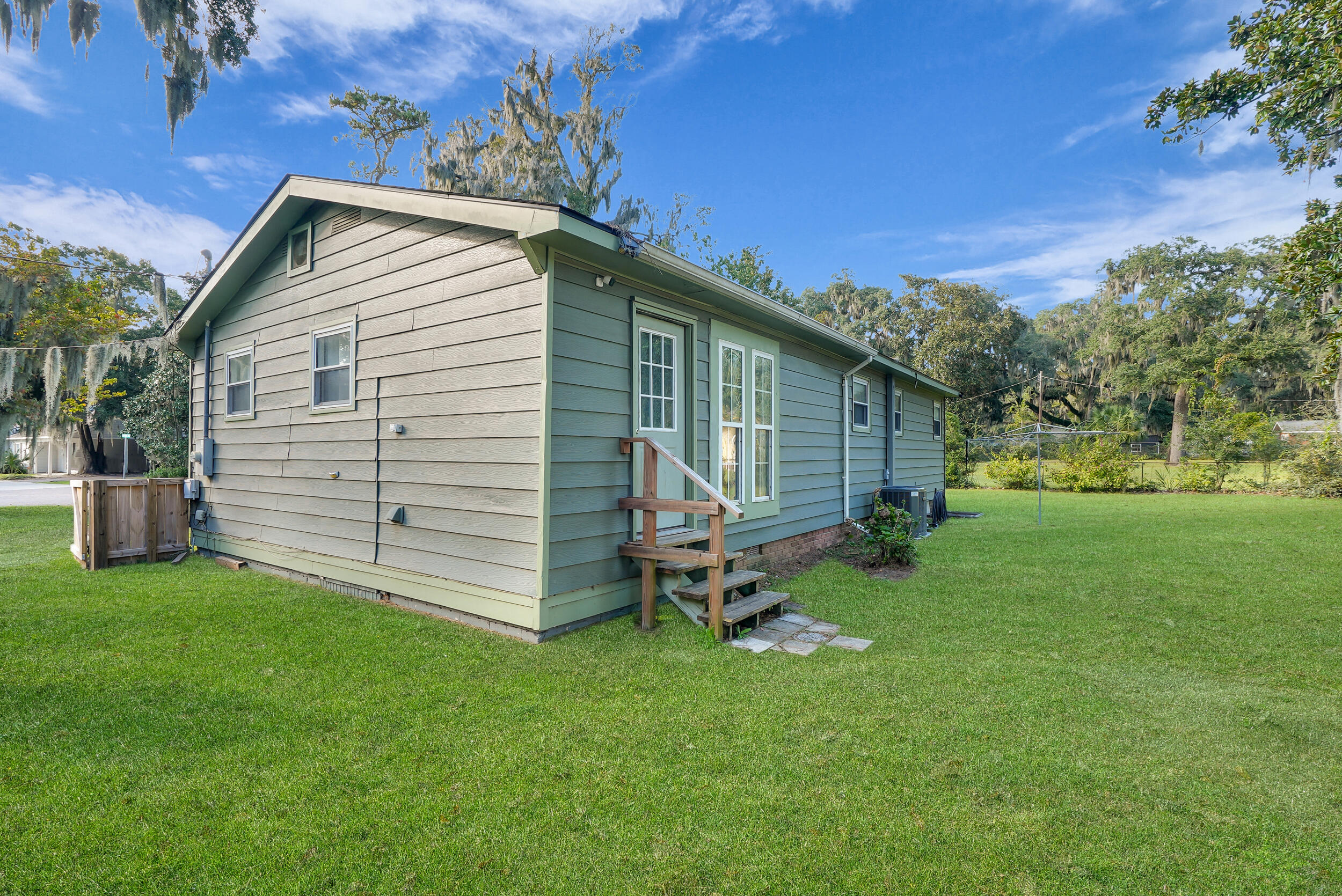 1109 Old Trail Road, Beaufort