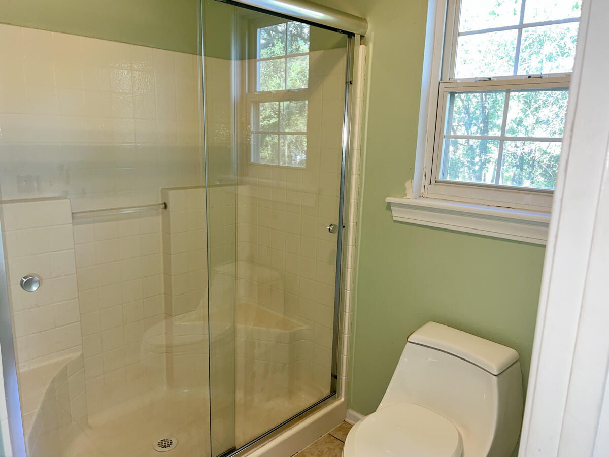 100 Sutton Lane, Goose Creek