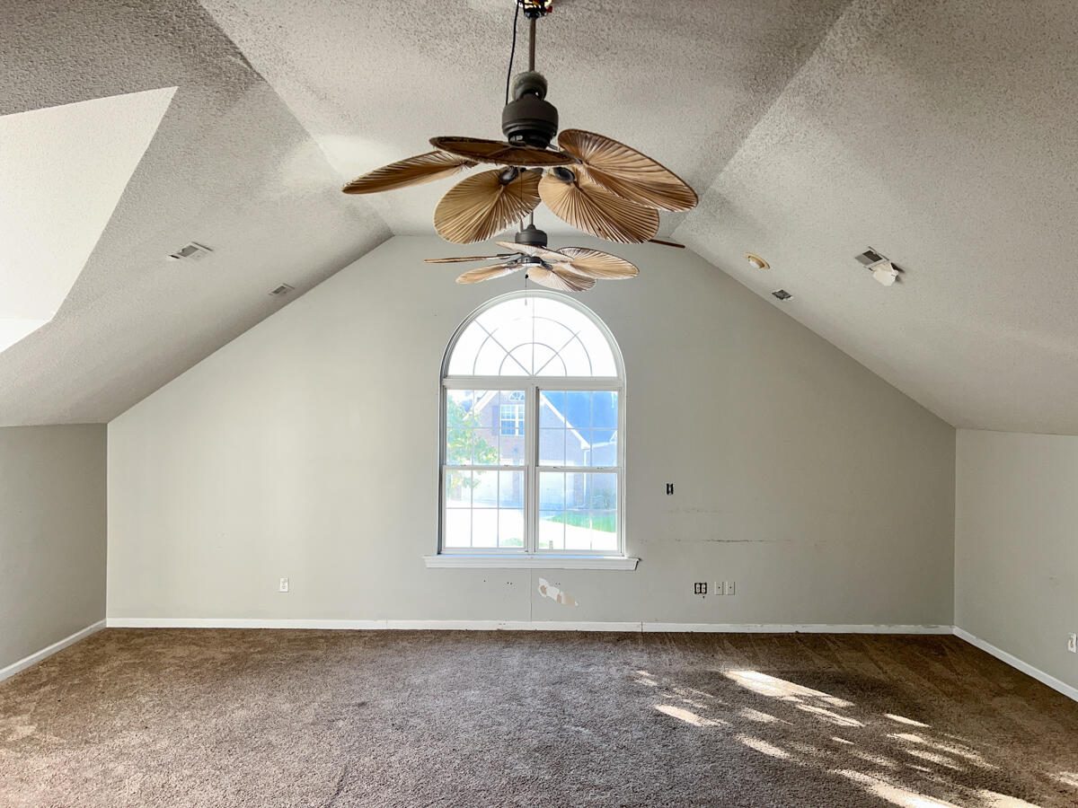 100 Sutton Lane, Goose Creek