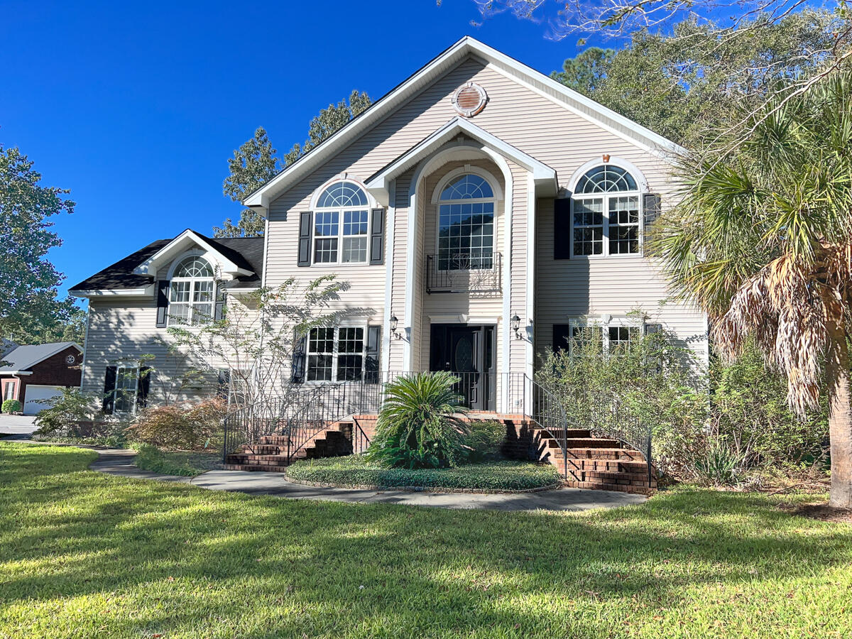 100 Sutton Lane, Goose Creek