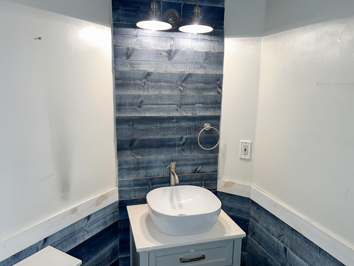 100 Sutton Lane, Goose Creek