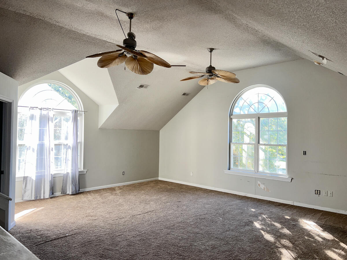 100 Sutton Lane, Goose Creek