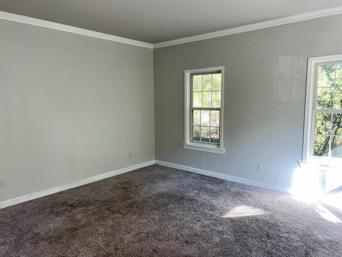 100 Sutton Lane, Goose Creek