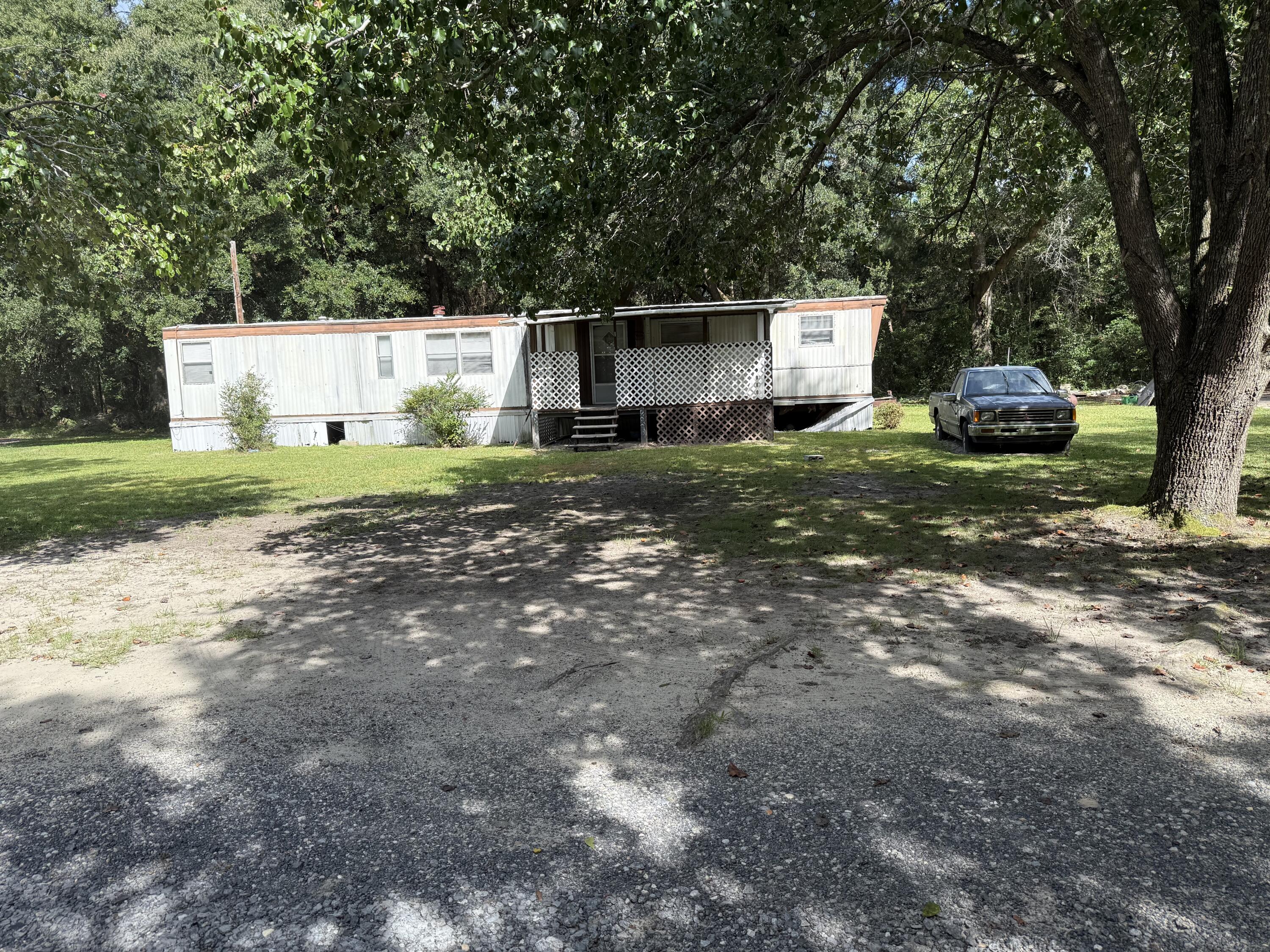 126 Gilleys Court # 112, Summerville Unit: 126 & 112