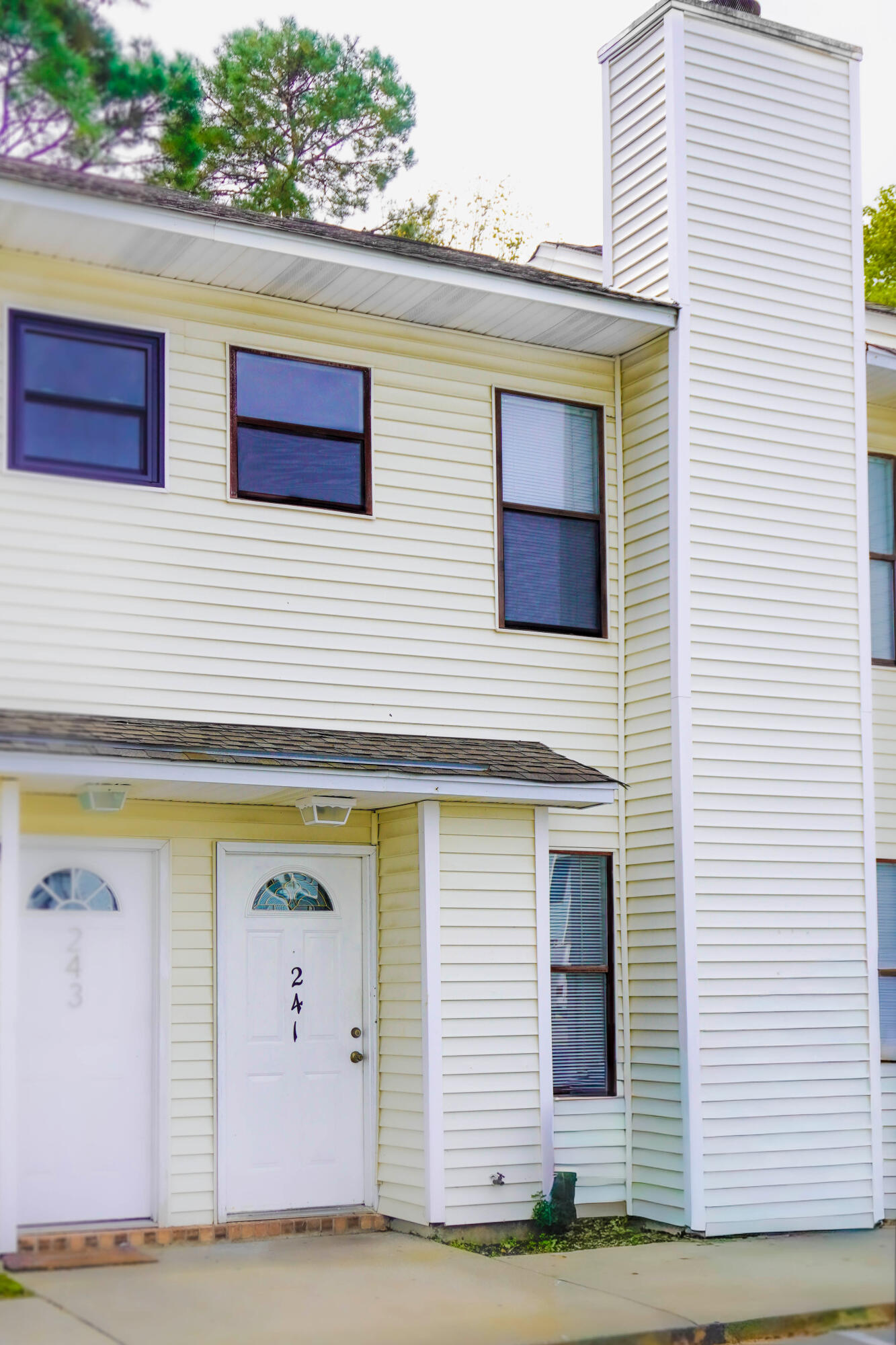 241 Pine Shadow Drive, Goose Creek