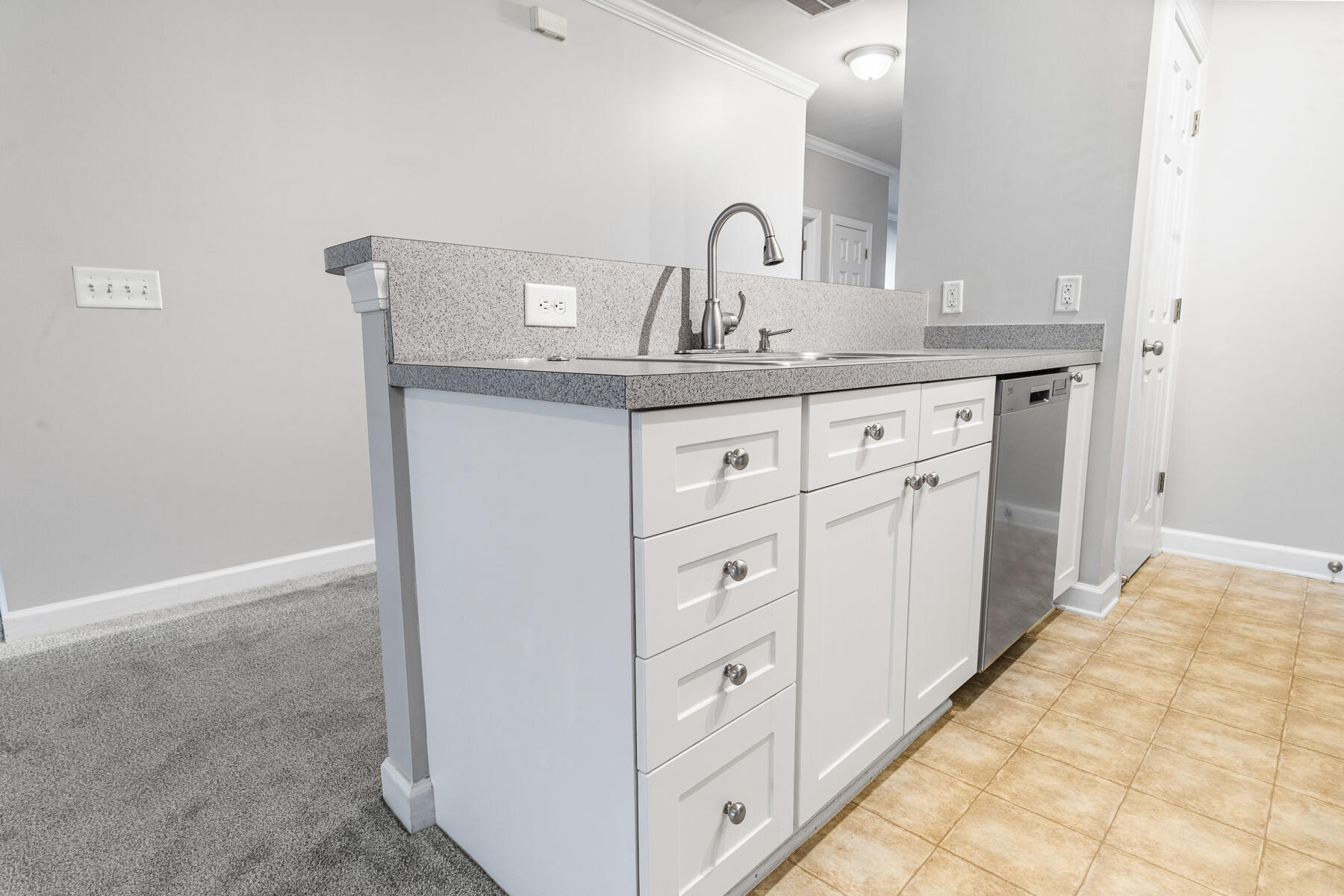 184 Golf View Lane, Summerville