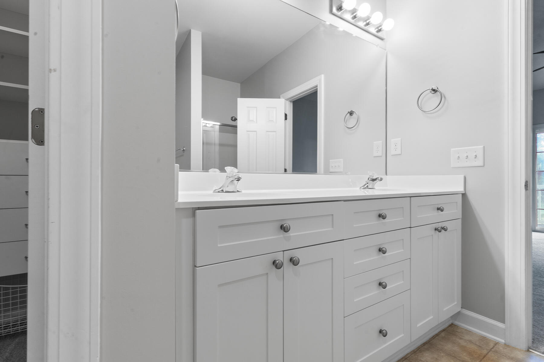 184 Golf View Lane, Summerville