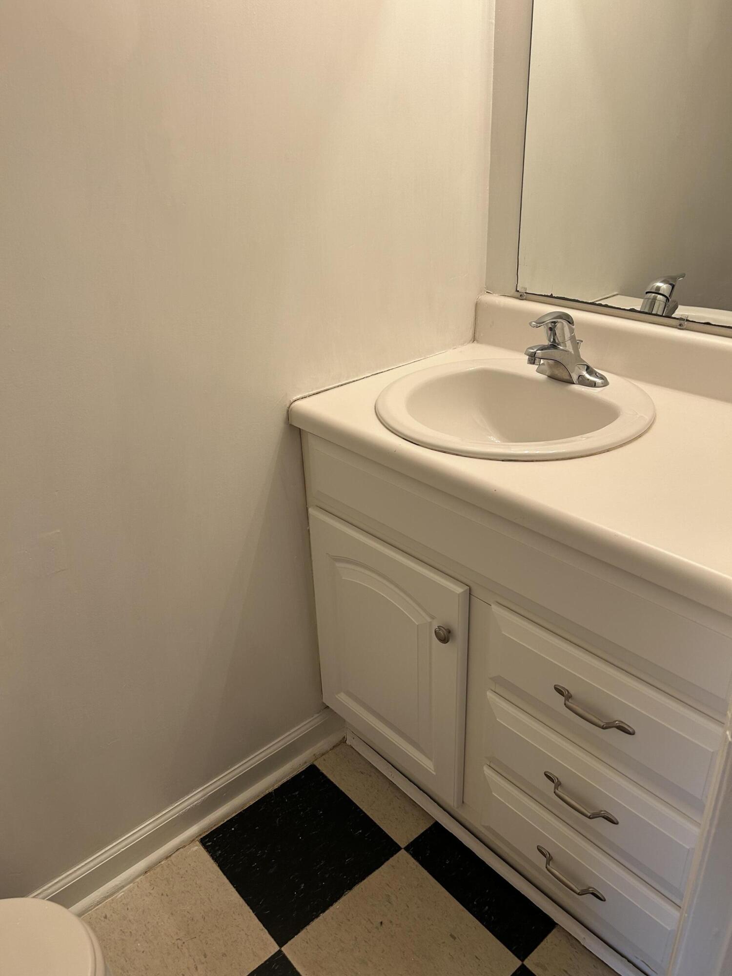 2494 Etiwan Avenue # 5g, Charleston Unit: 5g