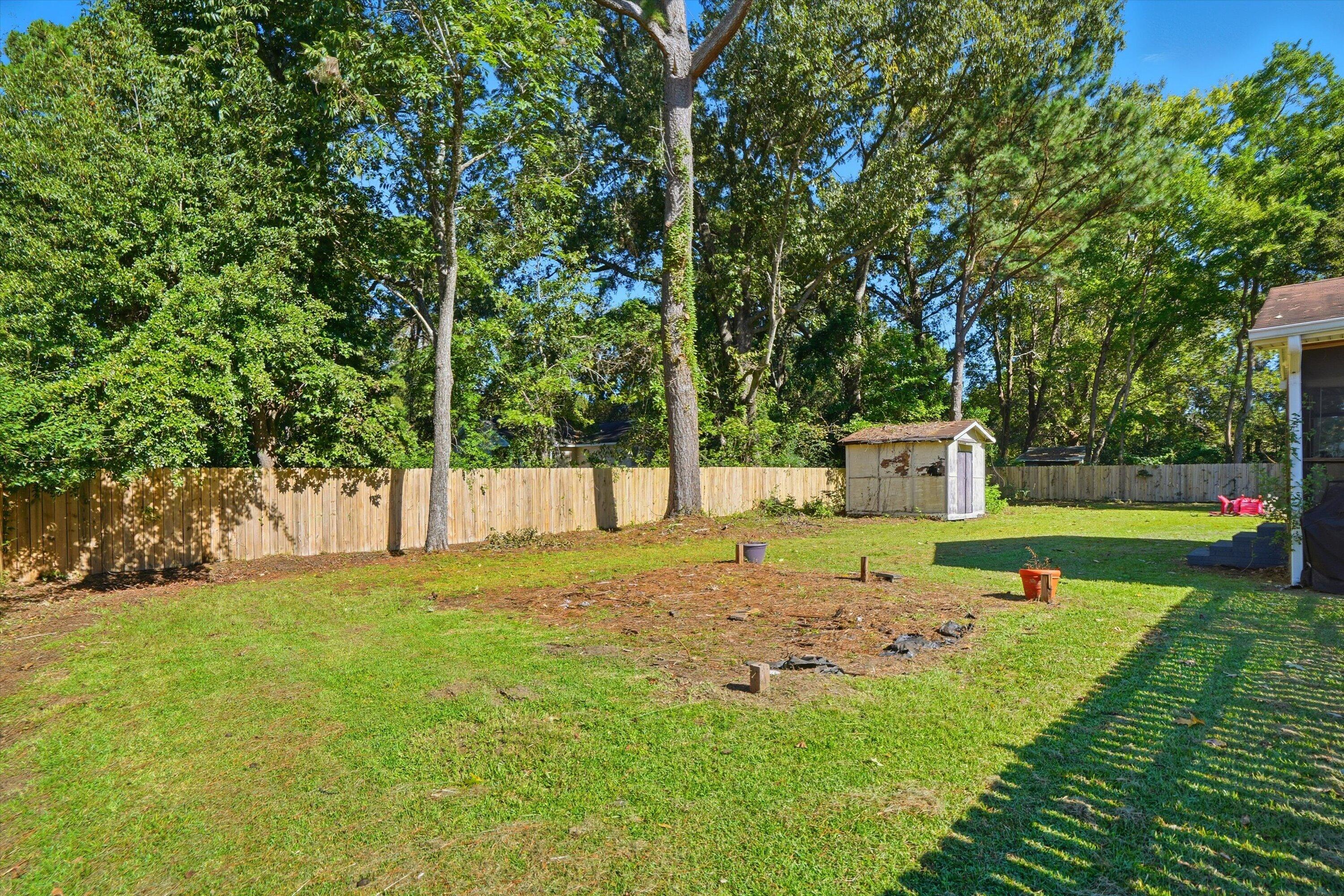 1732 Elm Road, Charleston