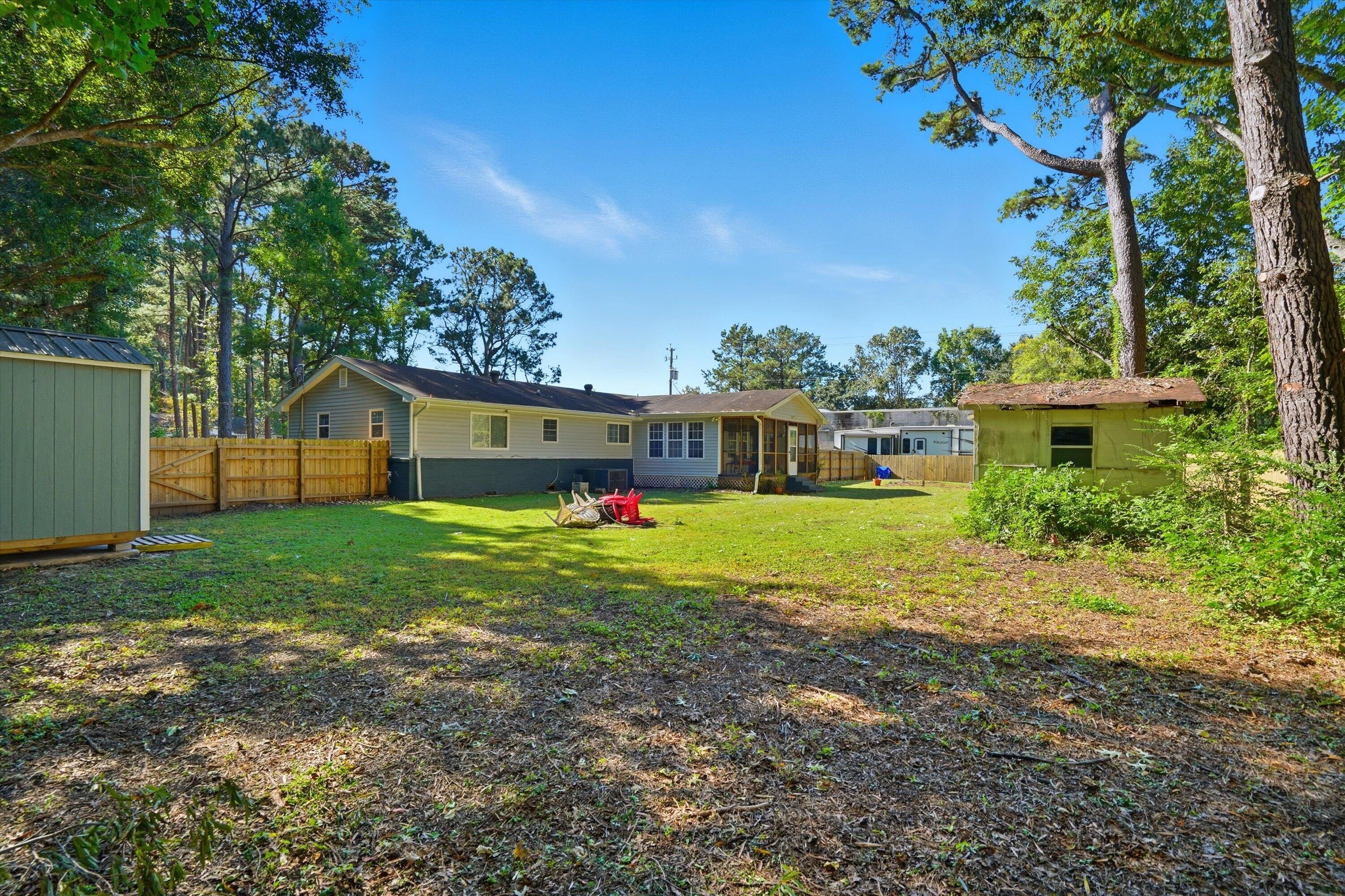 1732 Elm Road, Charleston