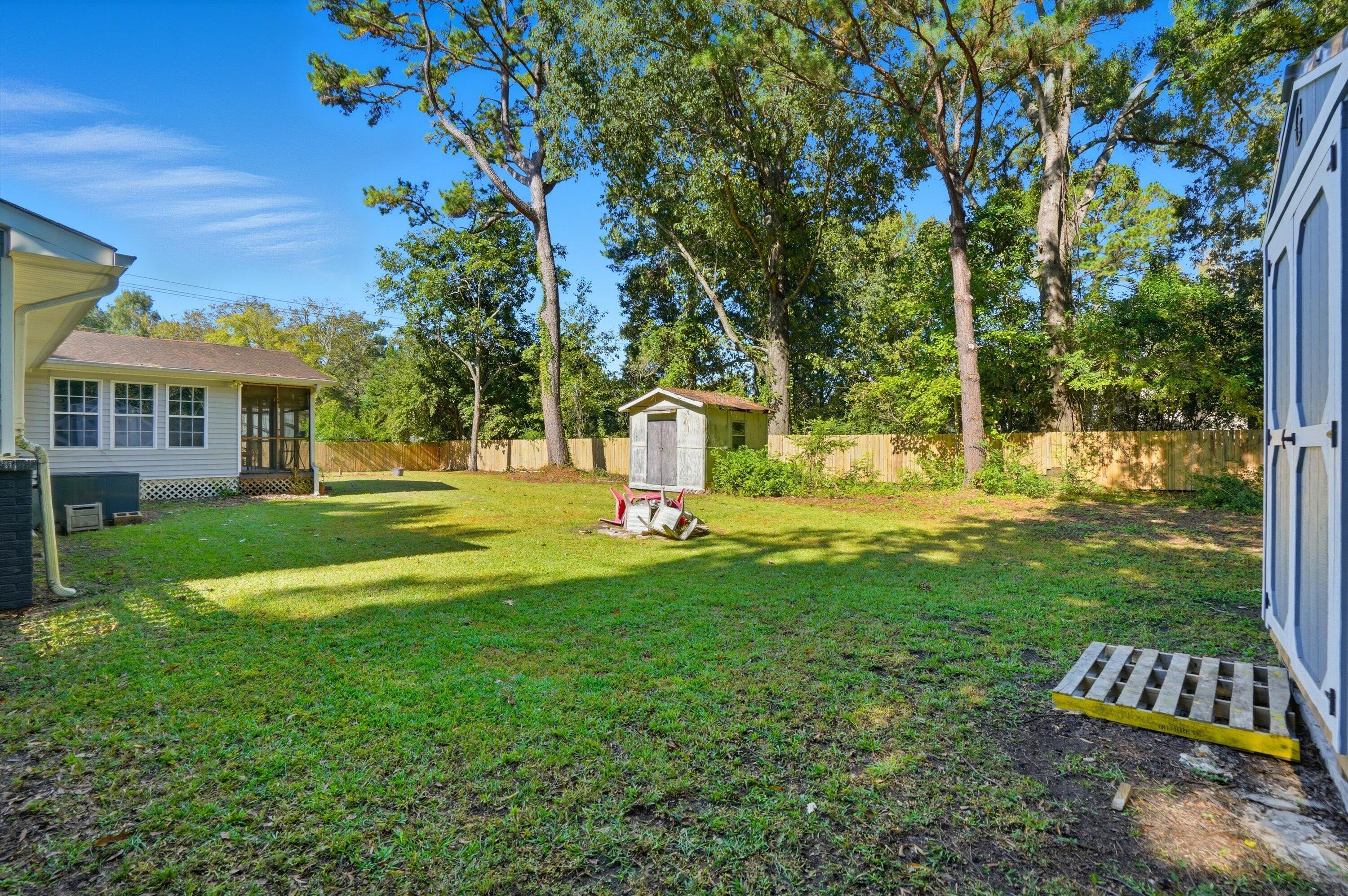 1732 Elm Road, Charleston