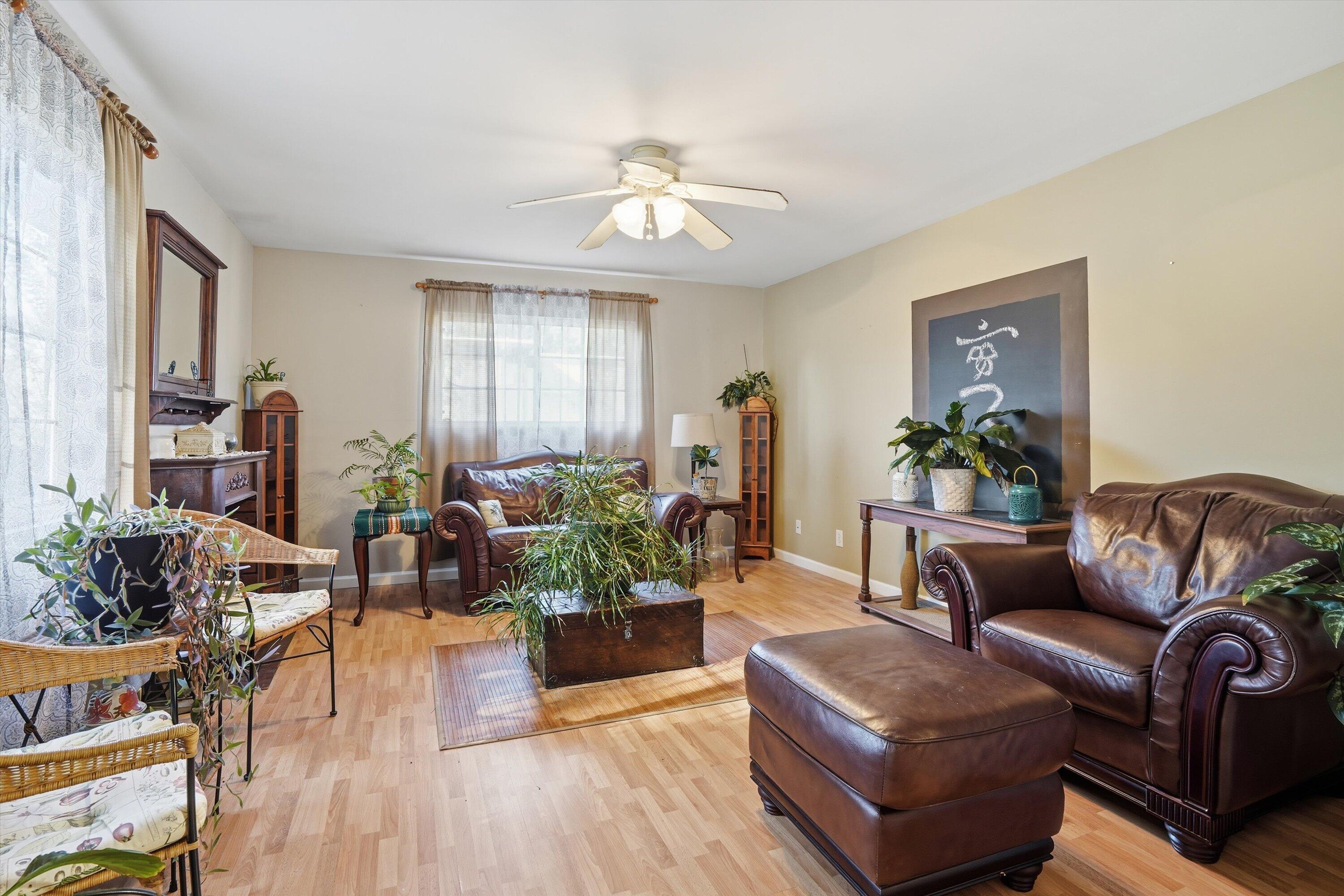 1732 Elm Road, Charleston