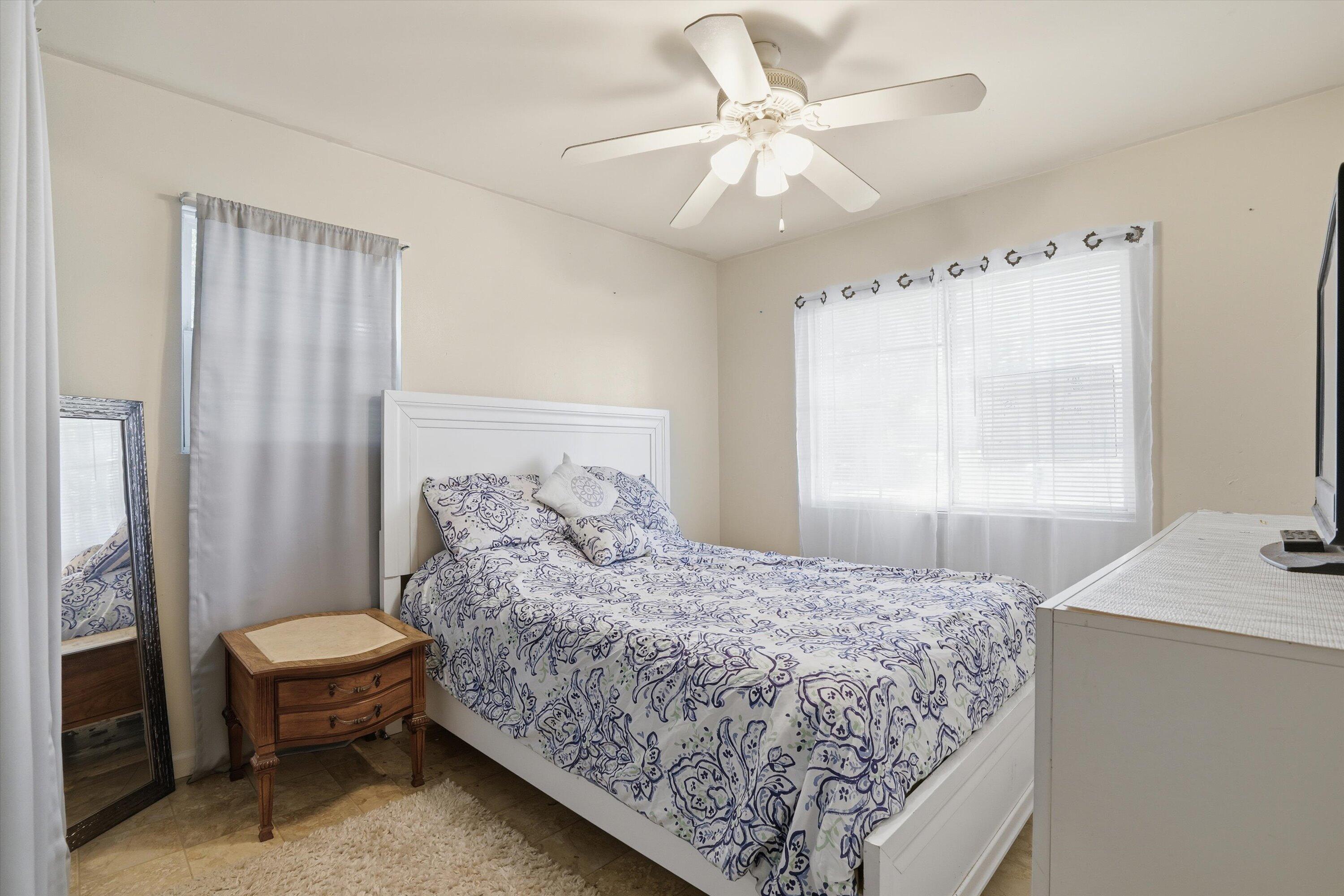 1732 Elm Road, Charleston