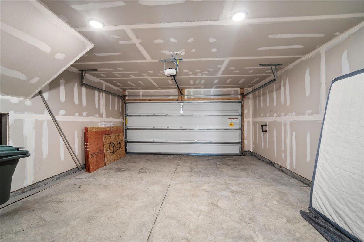 1023 Pettiford Place, Hanahan