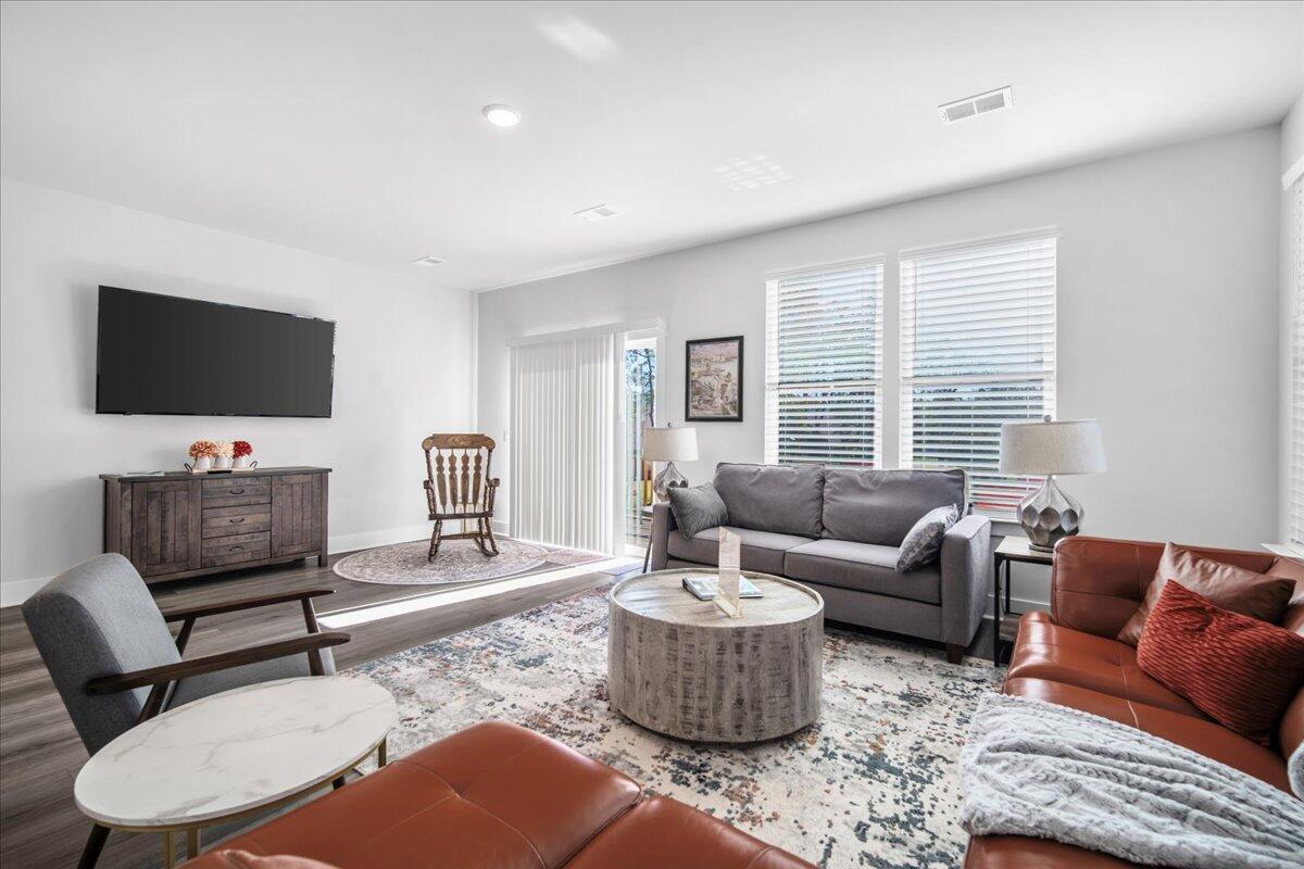 1023 Pettiford Place, Hanahan