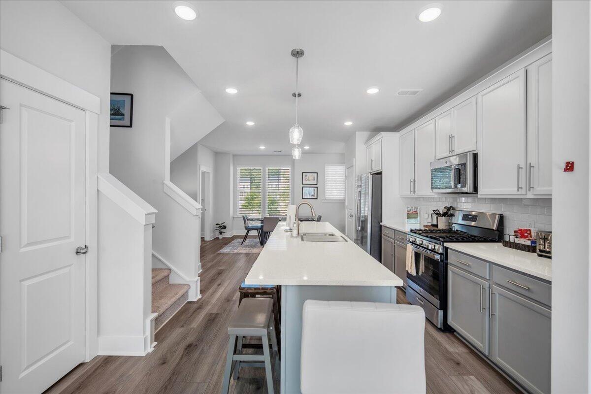 1023 Pettiford Place, Hanahan