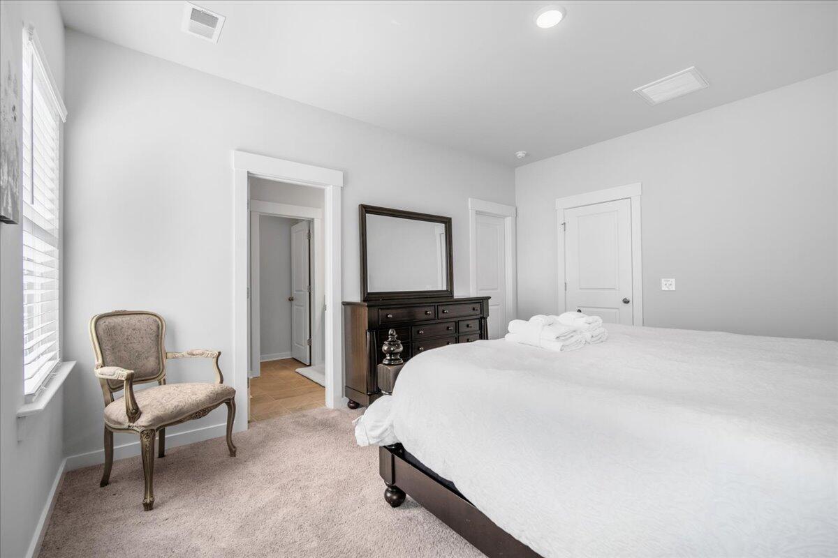 1023 Pettiford Place, Hanahan