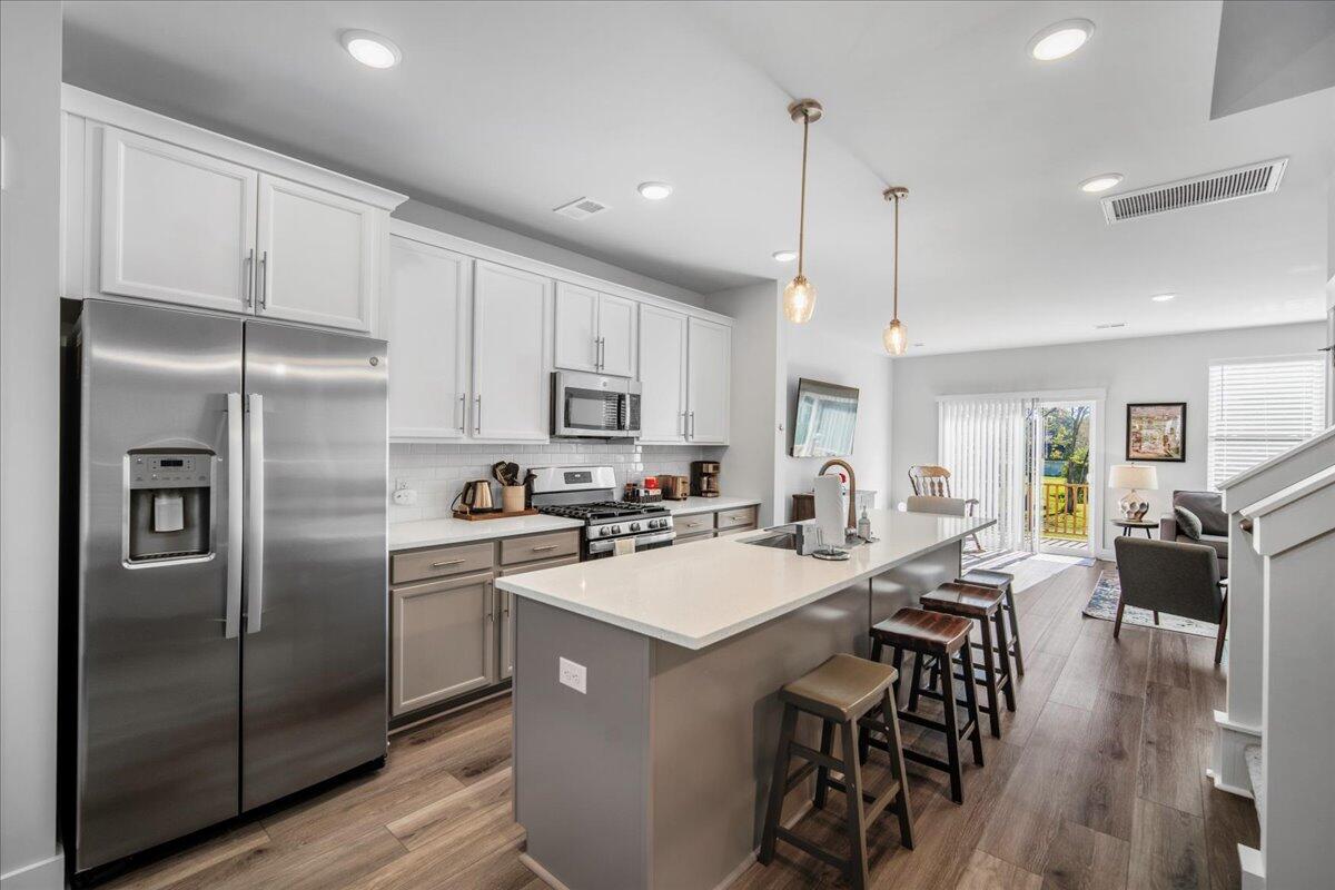 1023 Pettiford Place, Hanahan